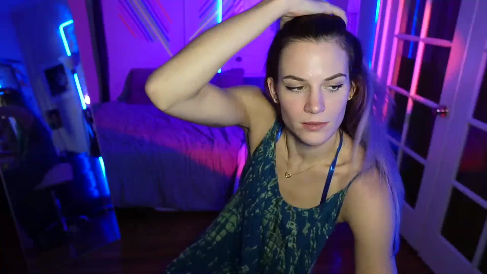 Gallery image thumbnail from Gia_Hill's myfreecams stream on, 11/03/2023, 23:48 image 20 of 20