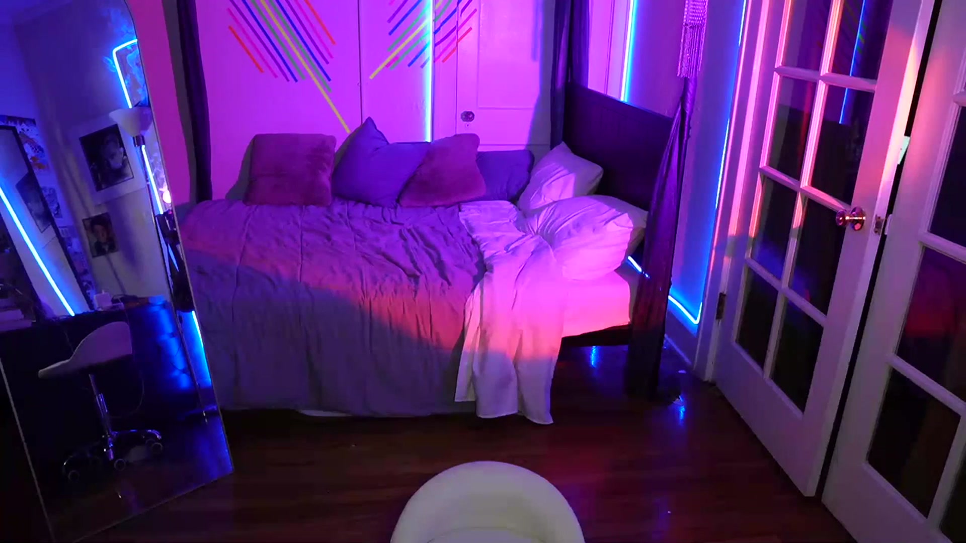 Gallery image thumbnail from Gia_Hill's myfreecams stream on, 11/03/2023, 23:48 image 7 of 20