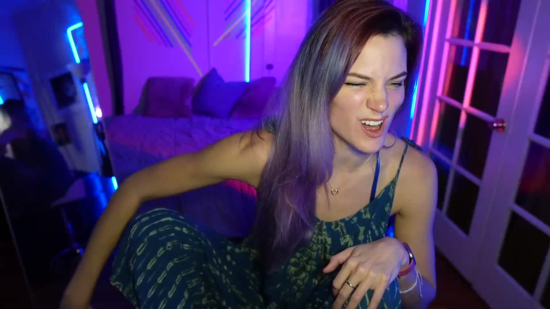 Gallery image thumbnail from Gia_Hill's myfreecams stream on, 11/04/2023, 01:49 image 2 of 20