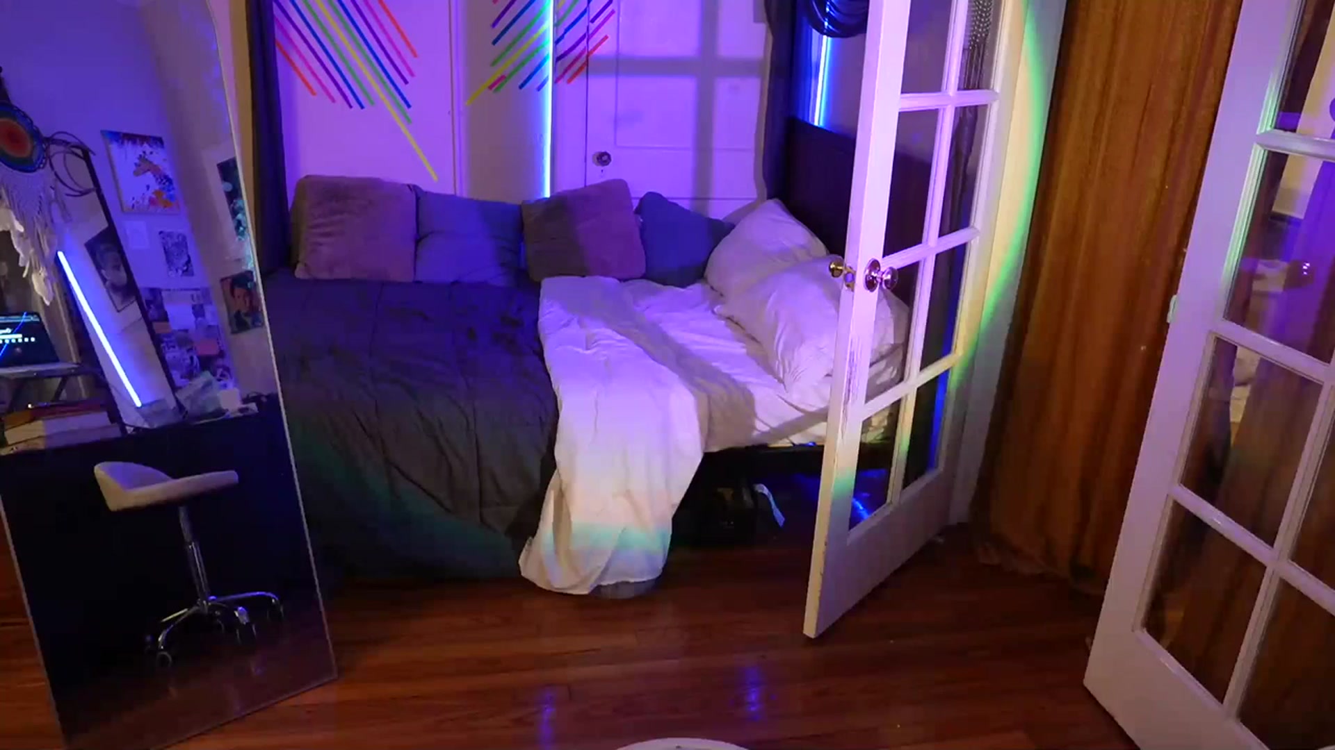 Gallery image thumbnail from Gia_Hill's myfreecams stream on, 11/06/2023, 23:19 image 17 of 20