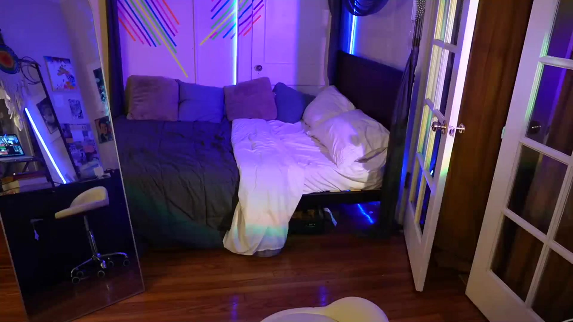 Gallery image thumbnail from Gia_Hill's myfreecams stream on, 11/07/2023, 24:01 image 19 of 20