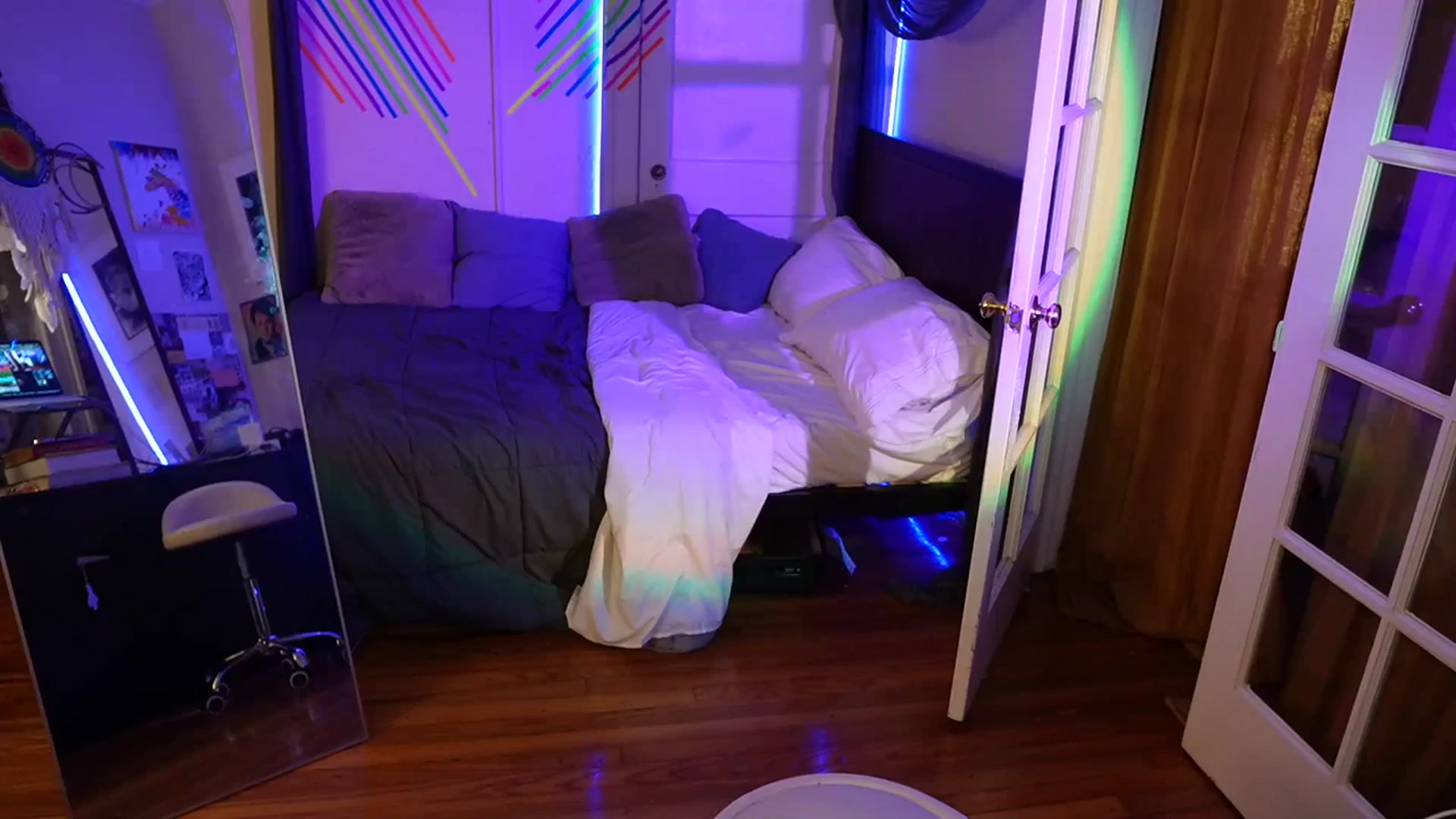 Gallery image thumbnail from Gia_Hill's myfreecams stream on, 11/07/2023, 24:55 image 2 of 20