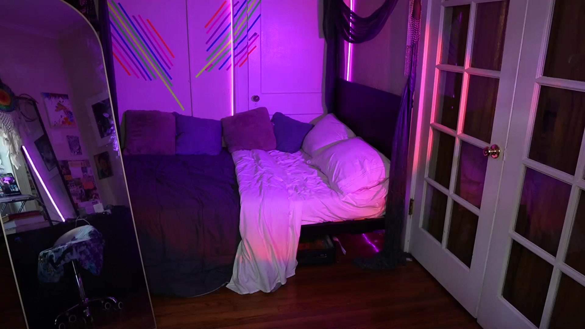 Gallery image thumbnail from Gia_Hill's myfreecams stream on, 11/07/2023, 22:15 image 14 of 20