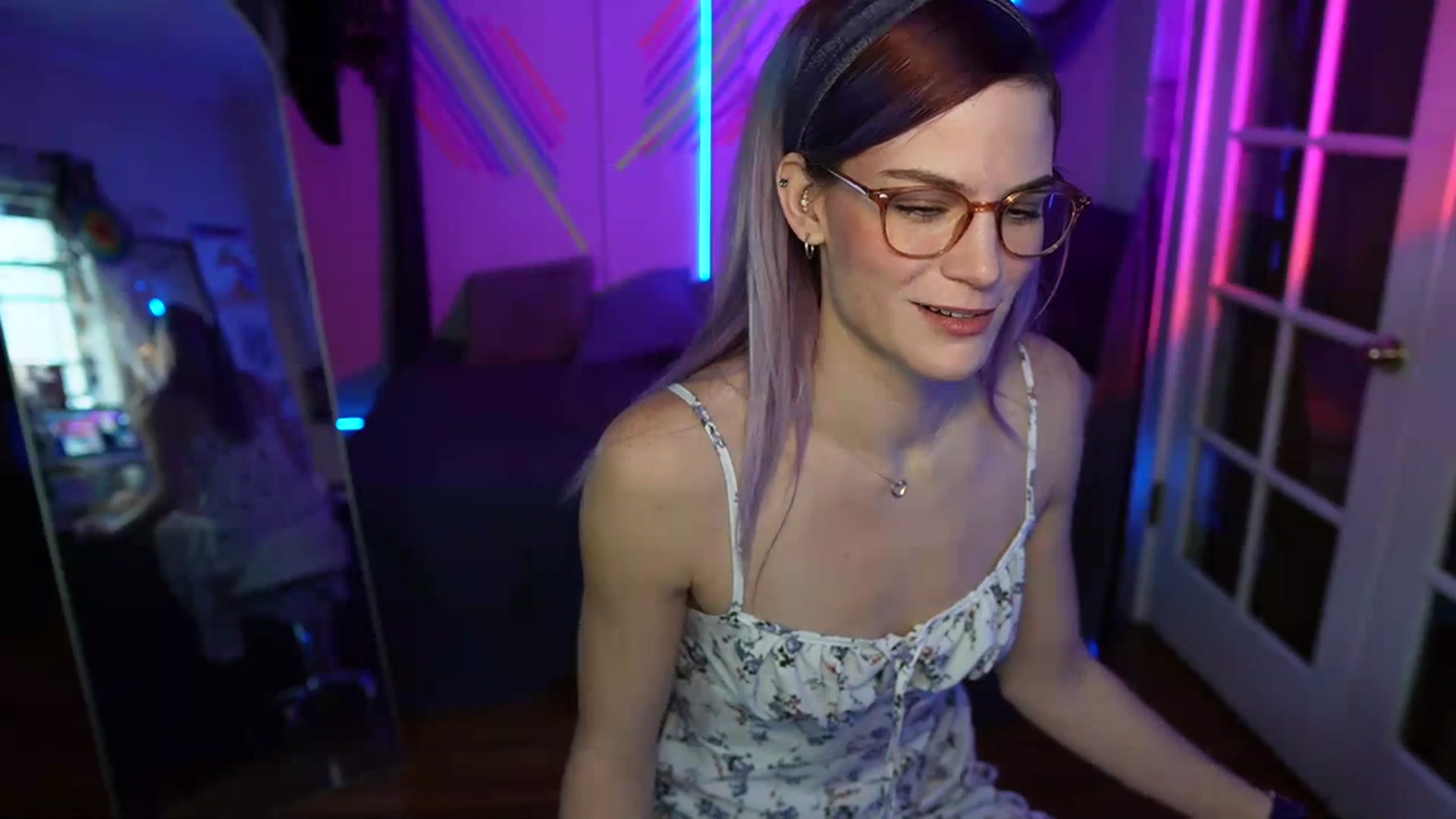 Gallery image thumbnail from Gia_Hill's myfreecams stream on, 11/09/2023, 22:44 image 8 of 20