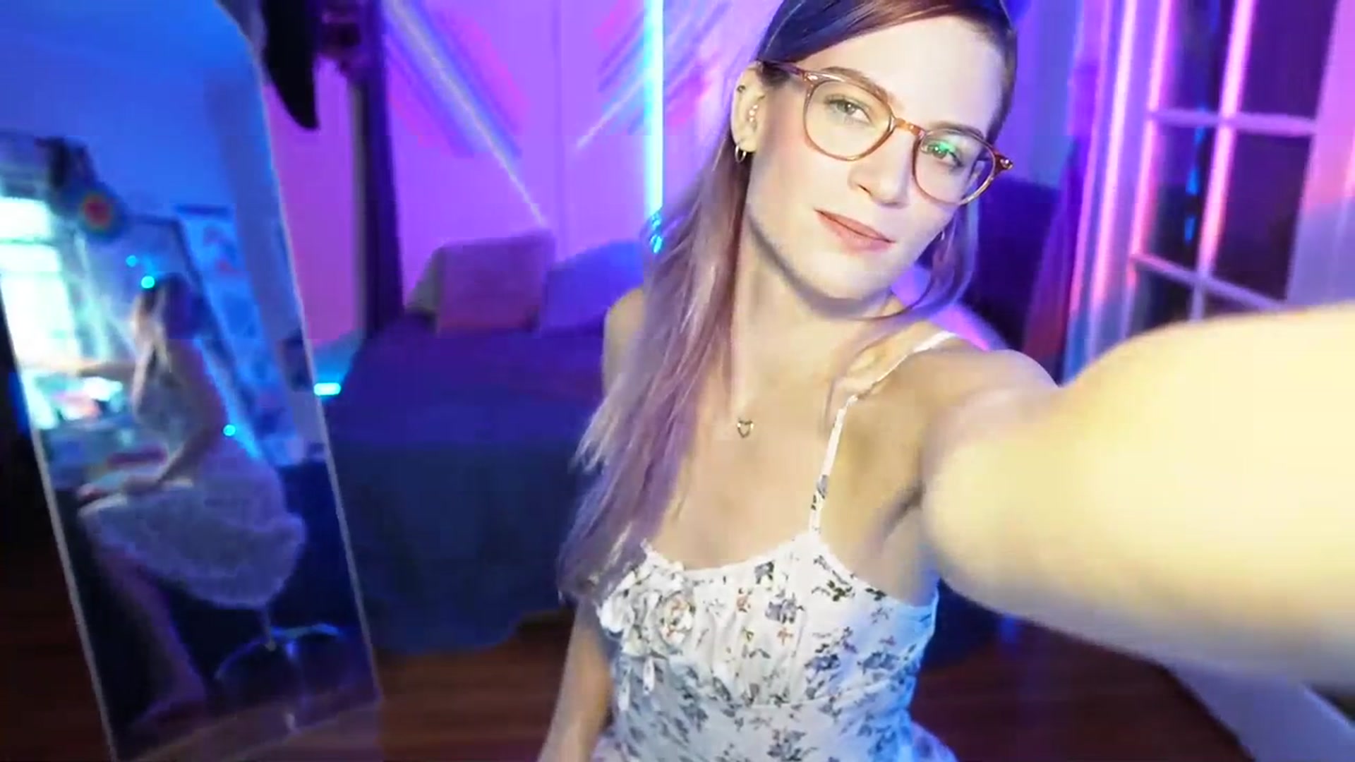 Gallery image thumbnail from Gia_Hill's myfreecams stream on, 11/09/2023, 22:44 image 15 of 20