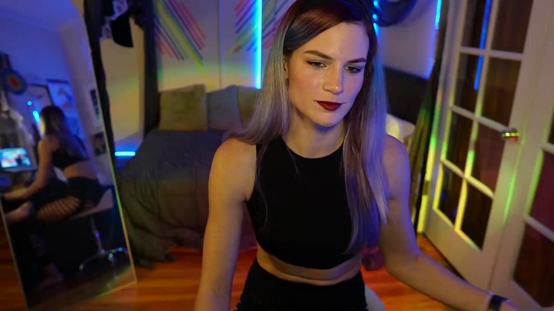 Gallery image thumbnail from Gia_Hill's myfreecams stream on, 11/14/2023, 03:00 image 1 of 20