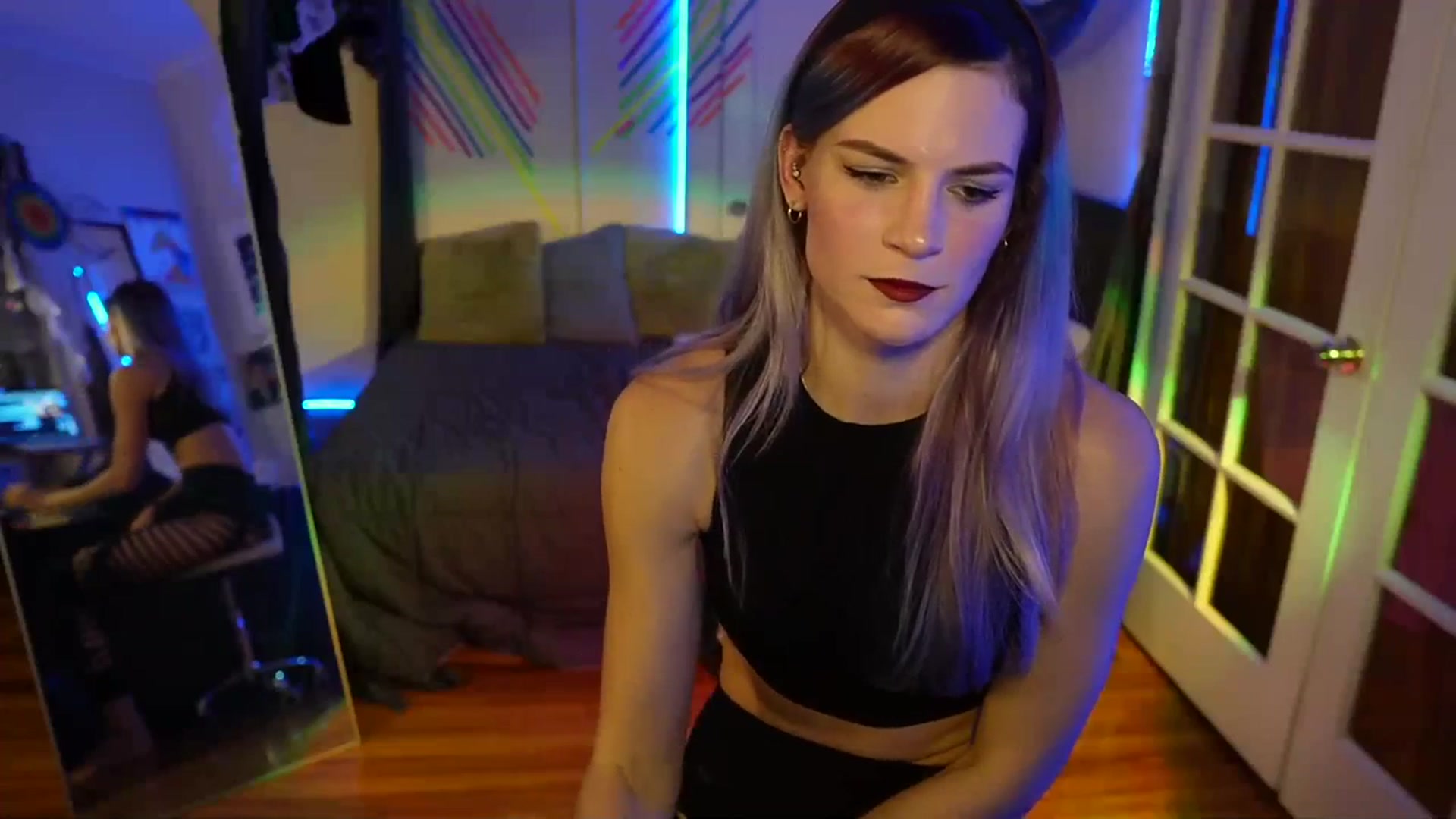 Gallery image thumbnail from Gia_Hill's myfreecams stream on, 11/14/2023, 03:00 image 3 of 20