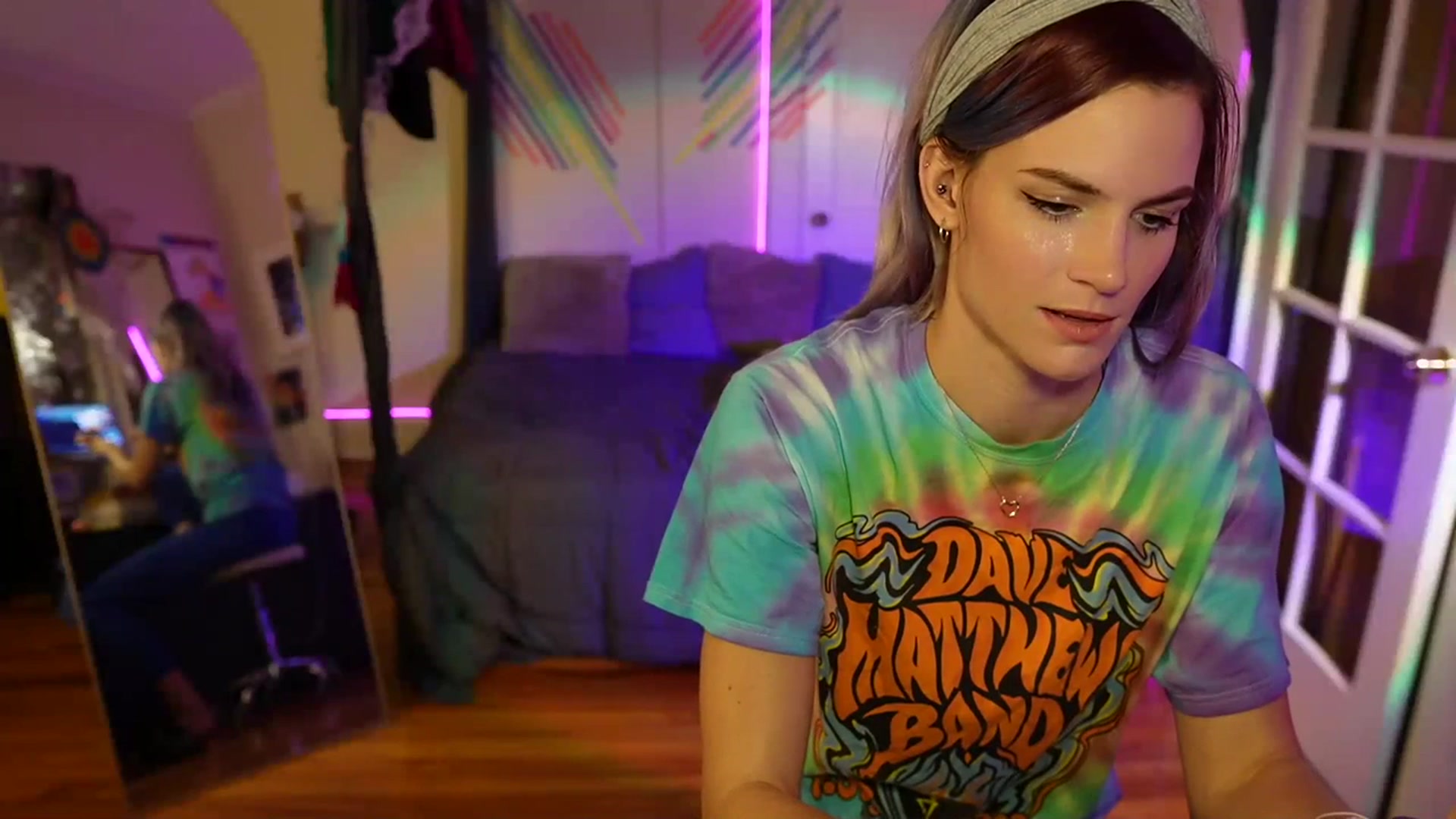 Gallery image thumbnail from Gia_Hill's myfreecams stream on, 11/16/2023, 02:26 image 10 of 20