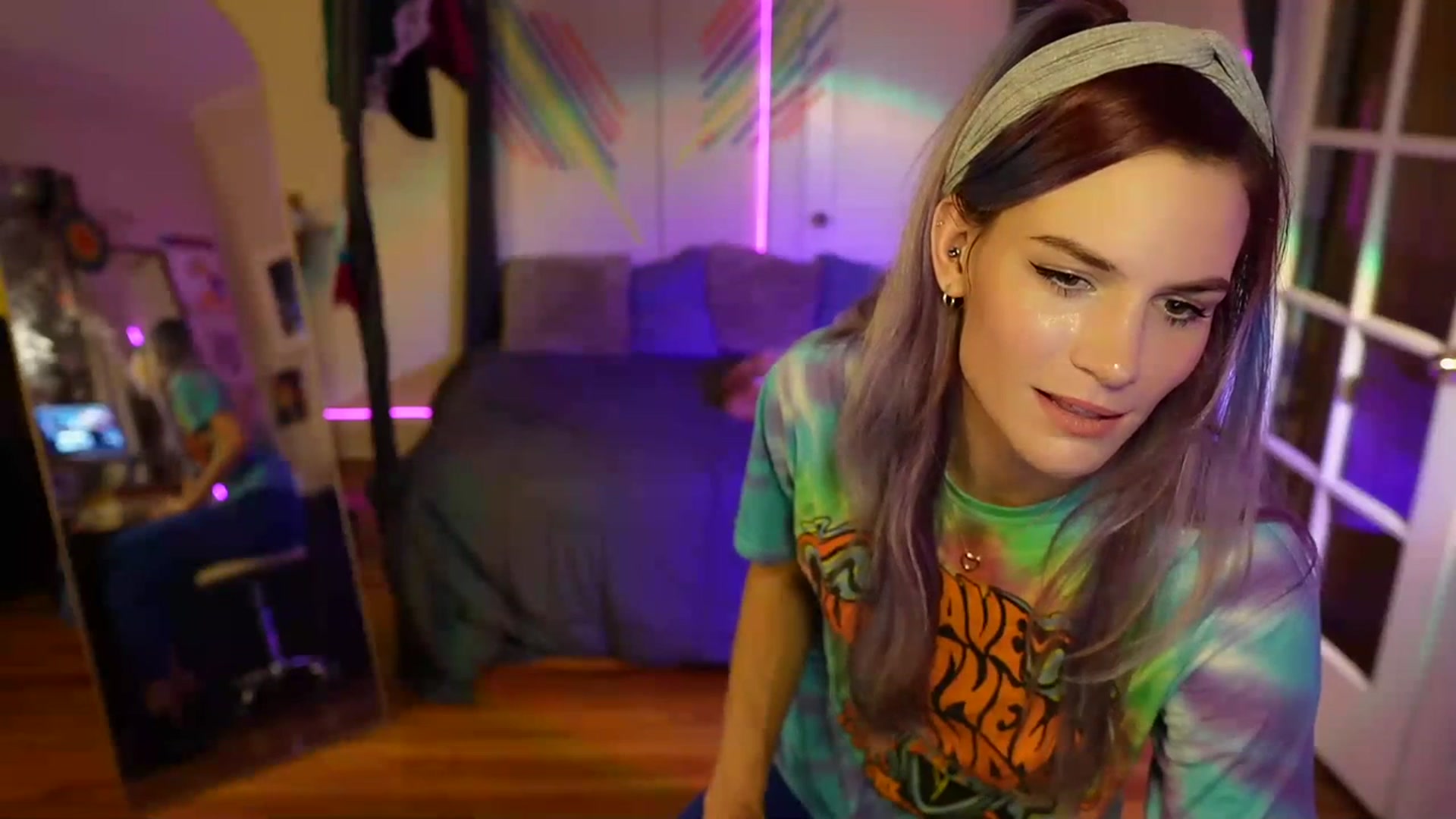 Gallery image thumbnail from Gia_Hill's myfreecams stream on, 11/16/2023, 02:26 image 7 of 20