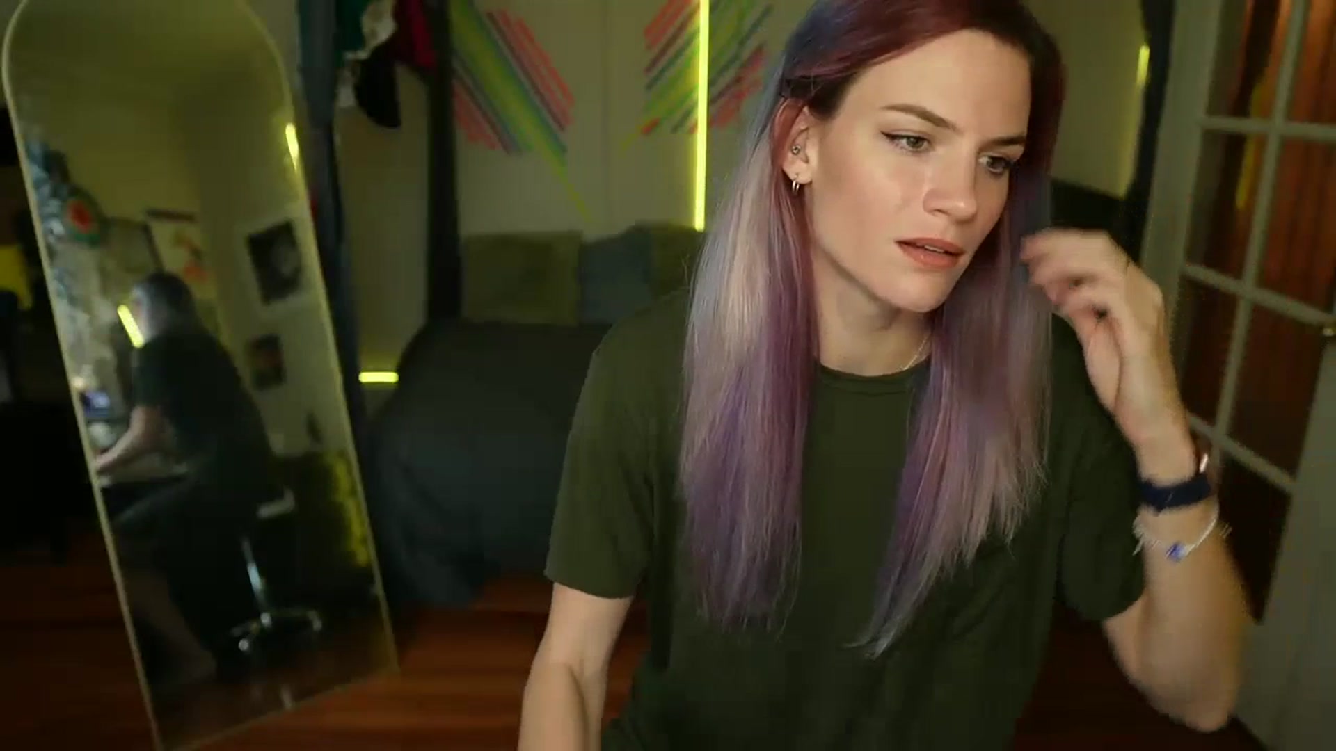 Gallery image thumbnail from Gia_Hill's myfreecams stream on, 11/16/2023, 20:41 image 13 of 20