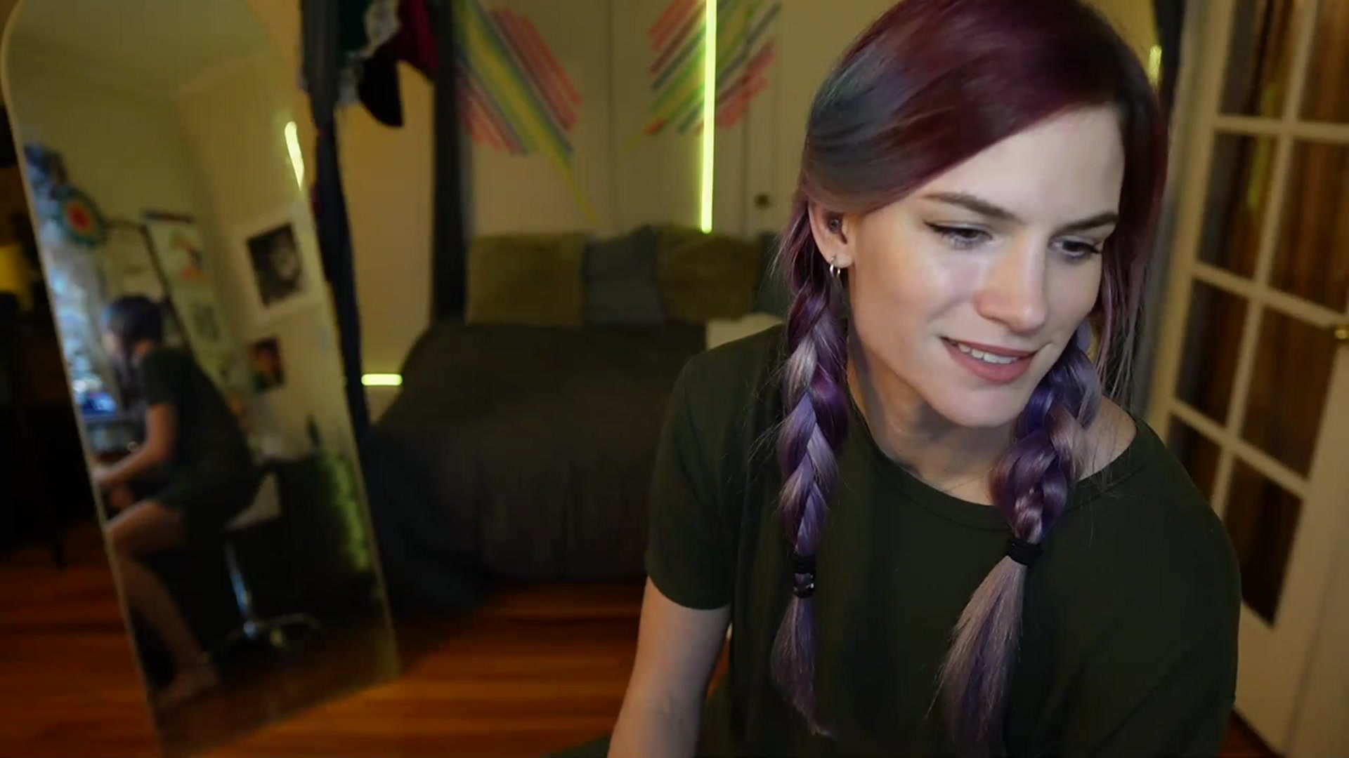 Gallery image thumbnail from Gia_Hill's myfreecams stream on, 11/16/2023, 22:08 image 20 of 20