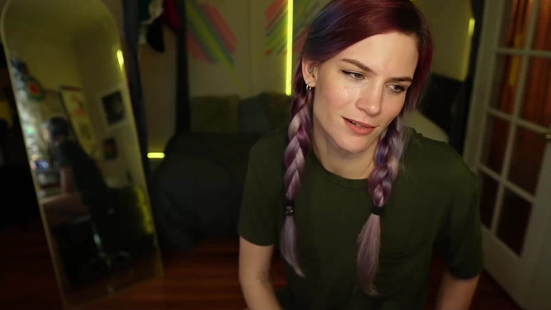 Gallery image thumbnail from Gia_Hill's myfreecams stream on, 11/16/2023, 22:08 image 16 of 20