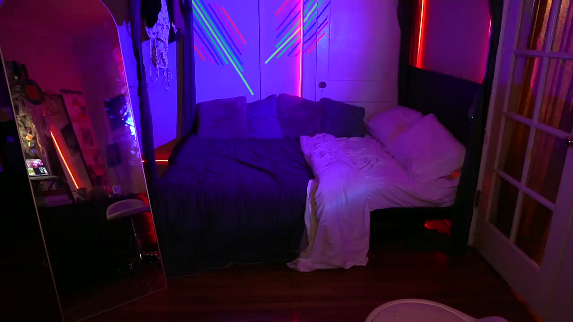 Gallery image thumbnail from Gia_Hill's myfreecams stream on, 11/18/2023, 02:39 image 13 of 20