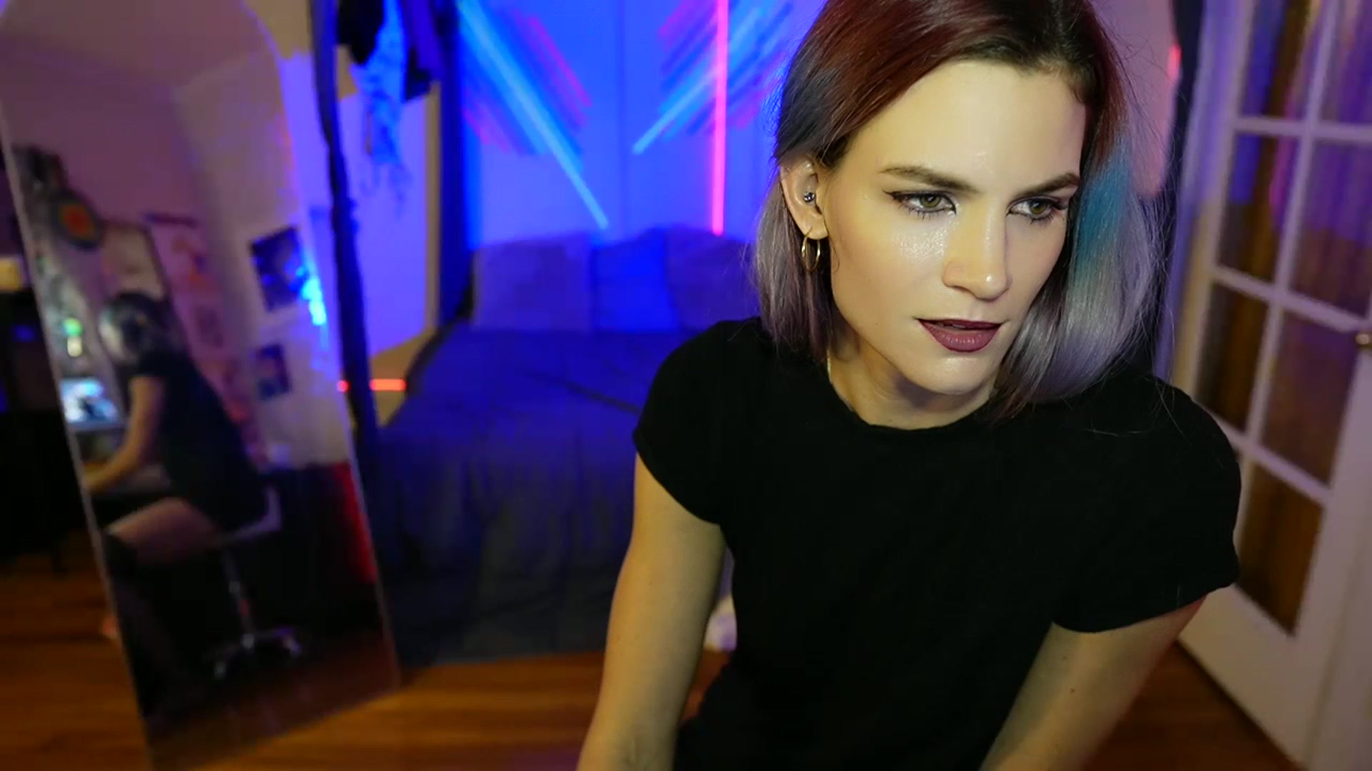 Gallery image thumbnail from Gia_Hill's myfreecams stream on, 11/18/2023, 02:39 image 11 of 20