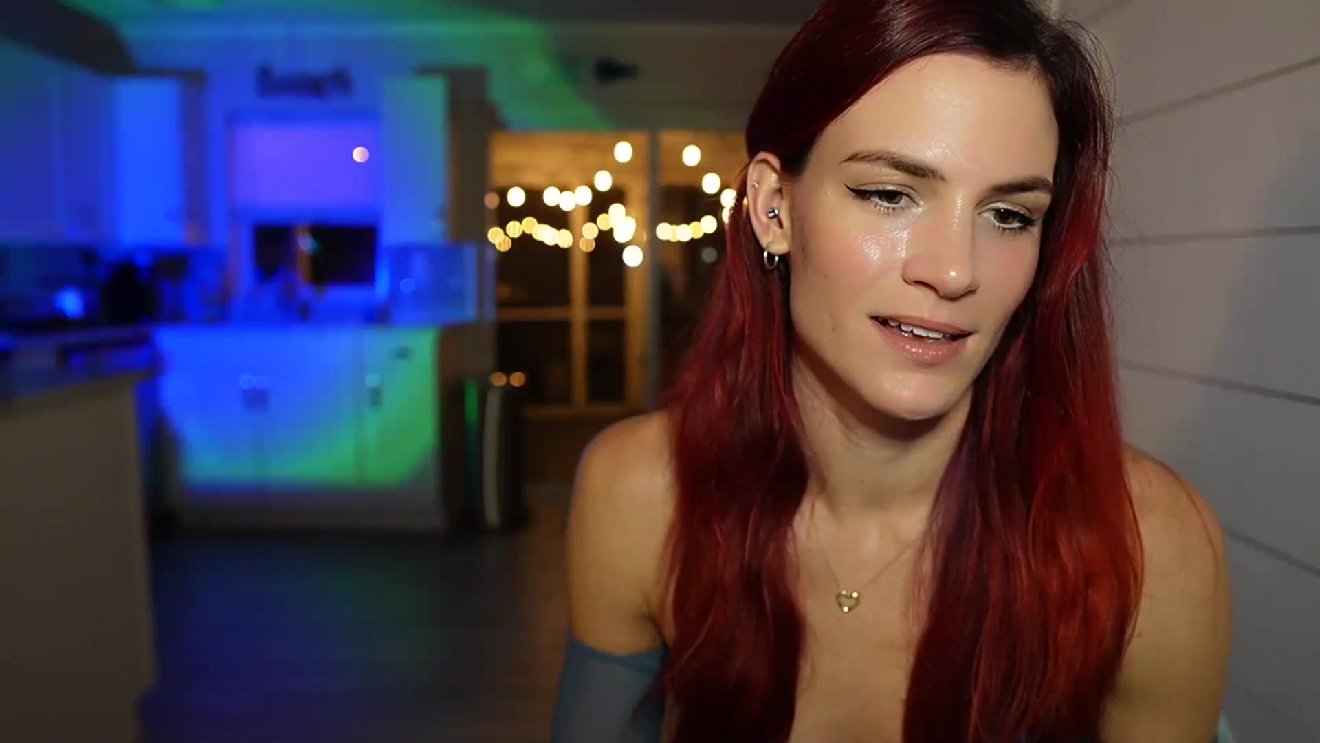 Gallery image thumbnail from Gia_Hill's myfreecams stream on, 11/25/2023, 02:47 image 7 of 20