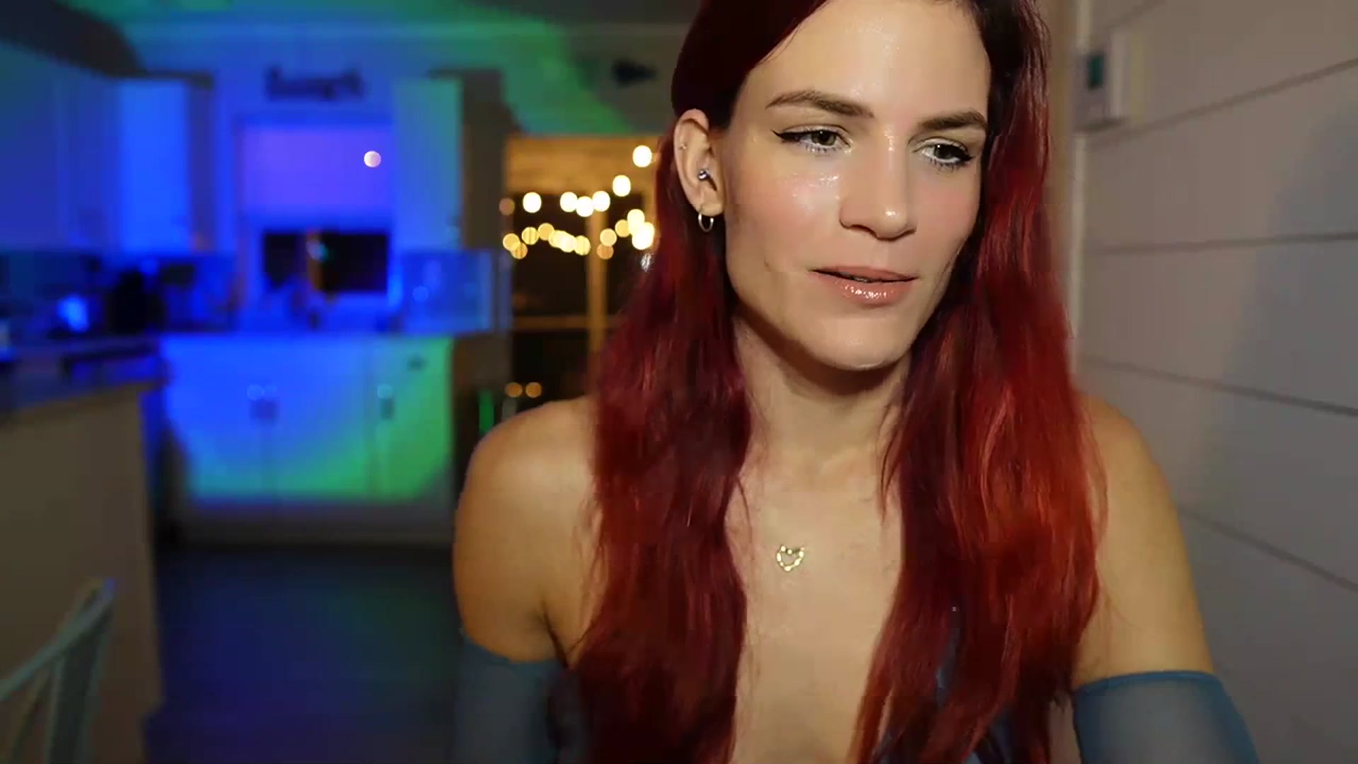 Gallery image thumbnail from Gia_Hill's myfreecams stream on, 11/25/2023, 02:47 image 4 of 20