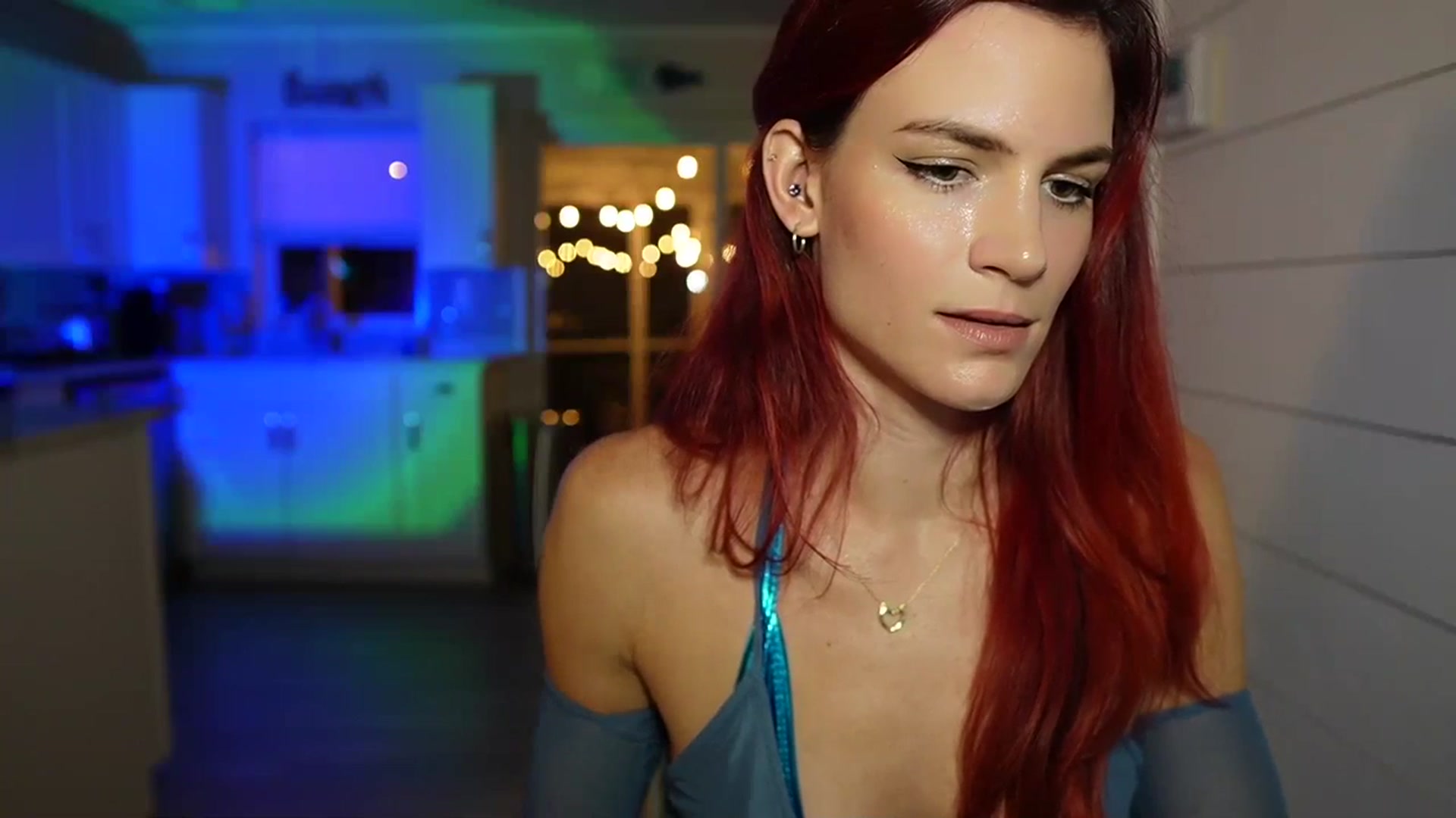 Gallery image thumbnail from Gia_Hill's myfreecams stream on, 11/25/2023, 02:47 image 11 of 20