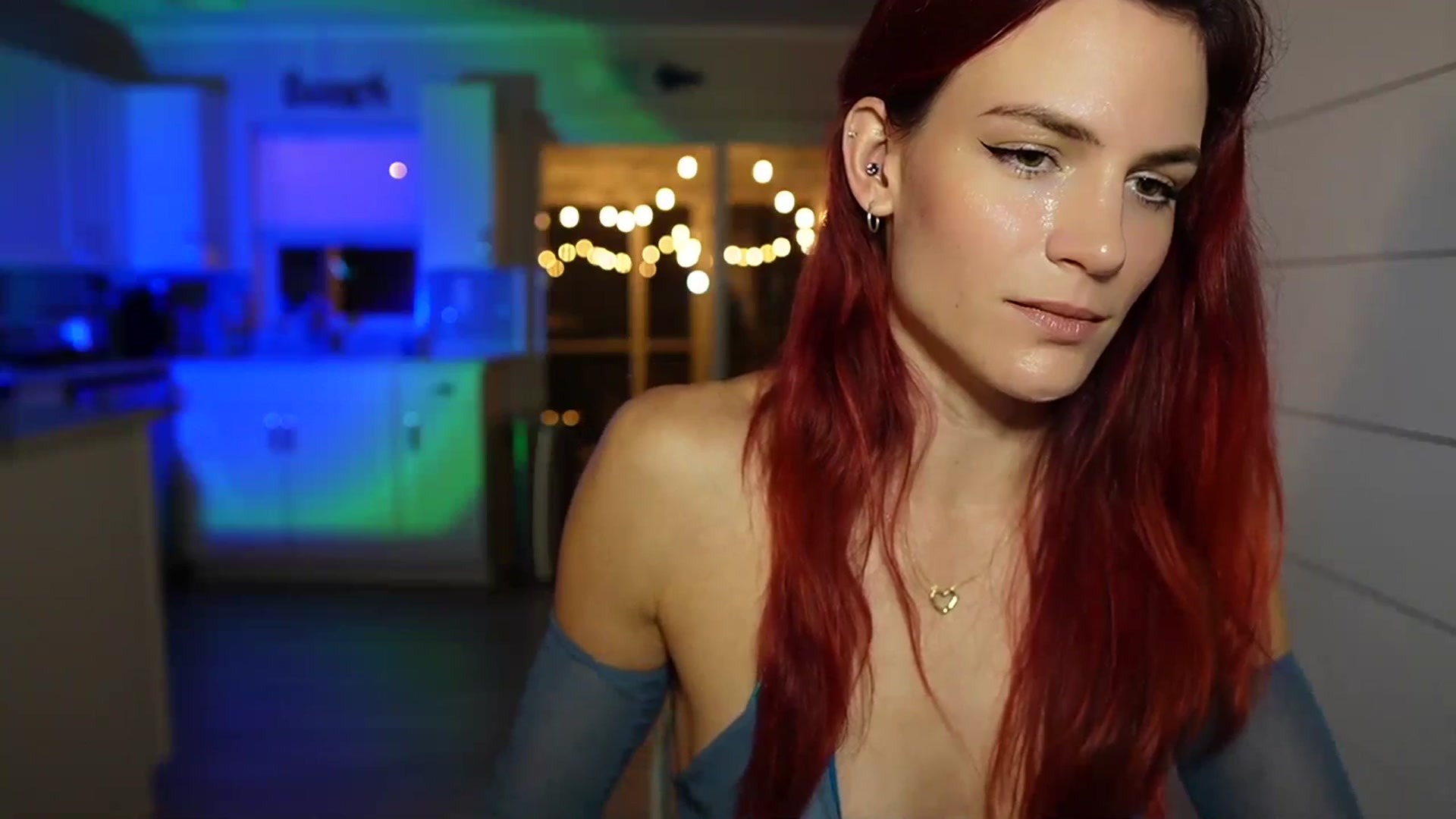 Gallery image thumbnail from Gia_Hill's myfreecams stream on, 11/25/2023, 02:47 image 14 of 20