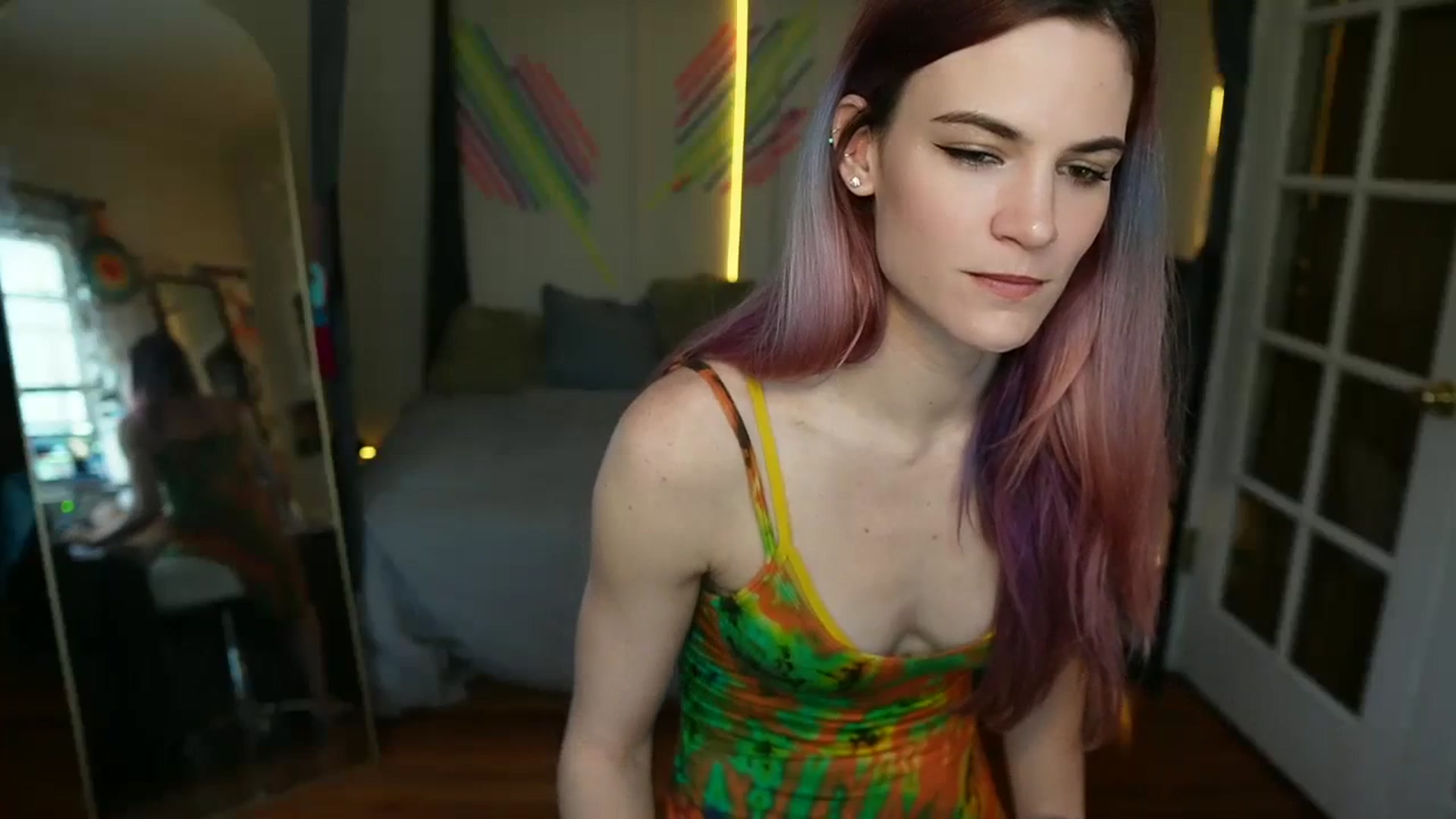 Gallery image thumbnail from Gia_Hill's myfreecams stream on, 01/09/2024, 24:04 image 4 of 20