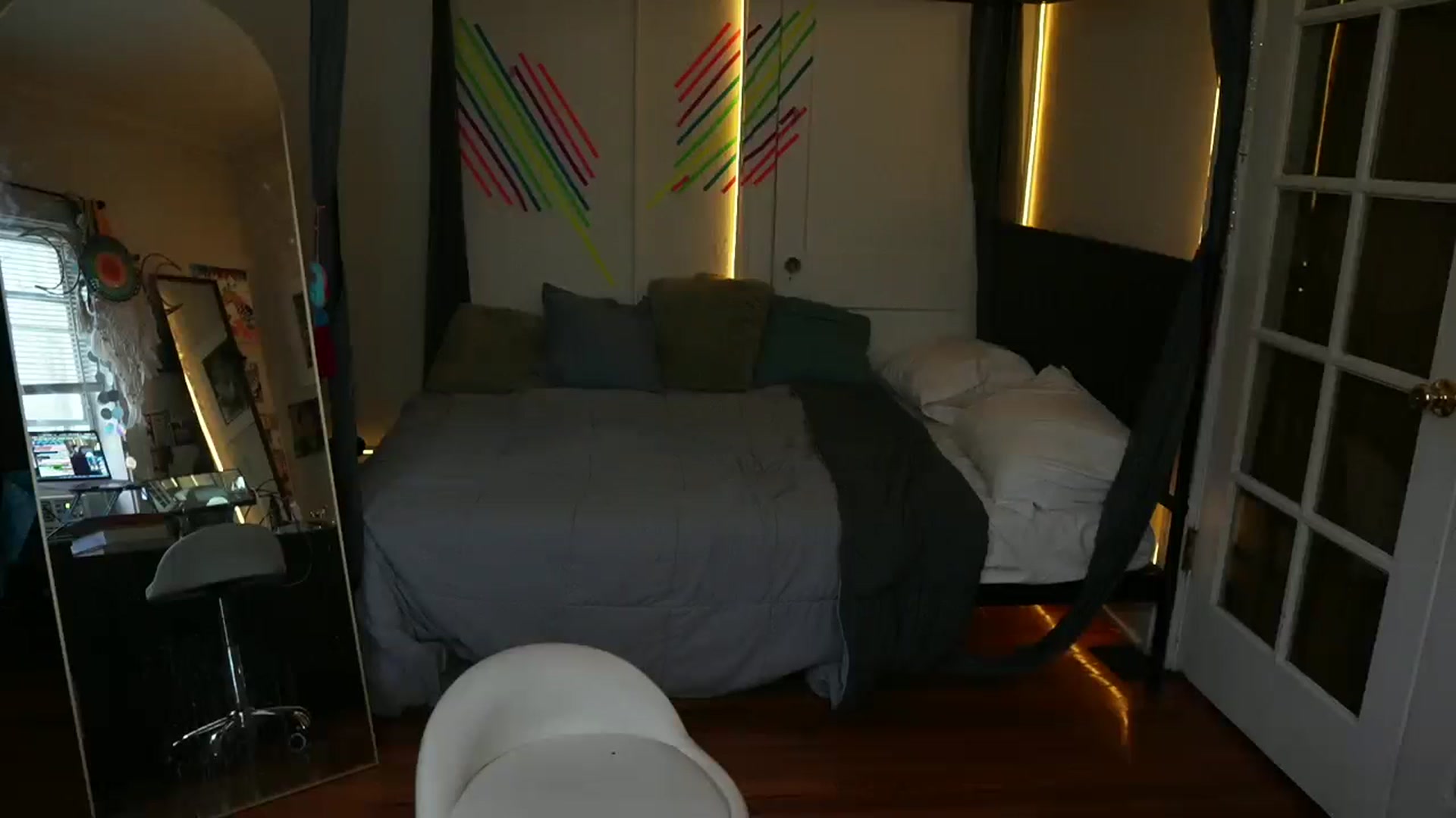 Gallery image thumbnail from Gia_Hill's myfreecams stream on, 01/09/2024, 24:04 image 5 of 20