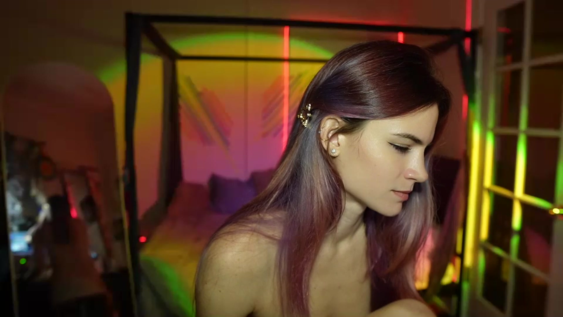 Gallery image thumbnail from Gia_Hill's myfreecams stream on, 01/09/2024, 24:13 image 8 of 20