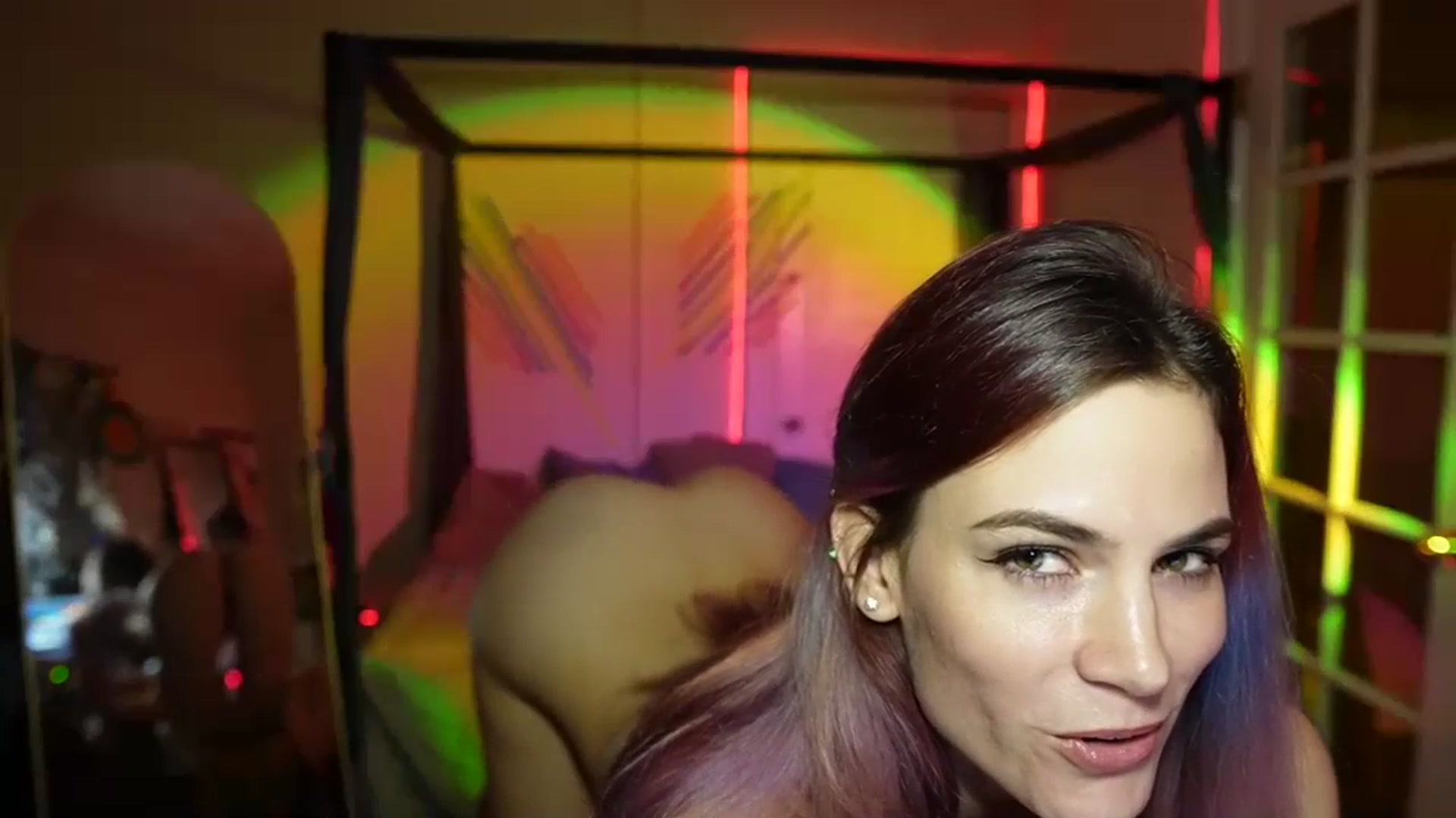 Gallery image thumbnail from Gia_Hill's myfreecams stream on, 01/09/2024, 24:13 image 2 of 20