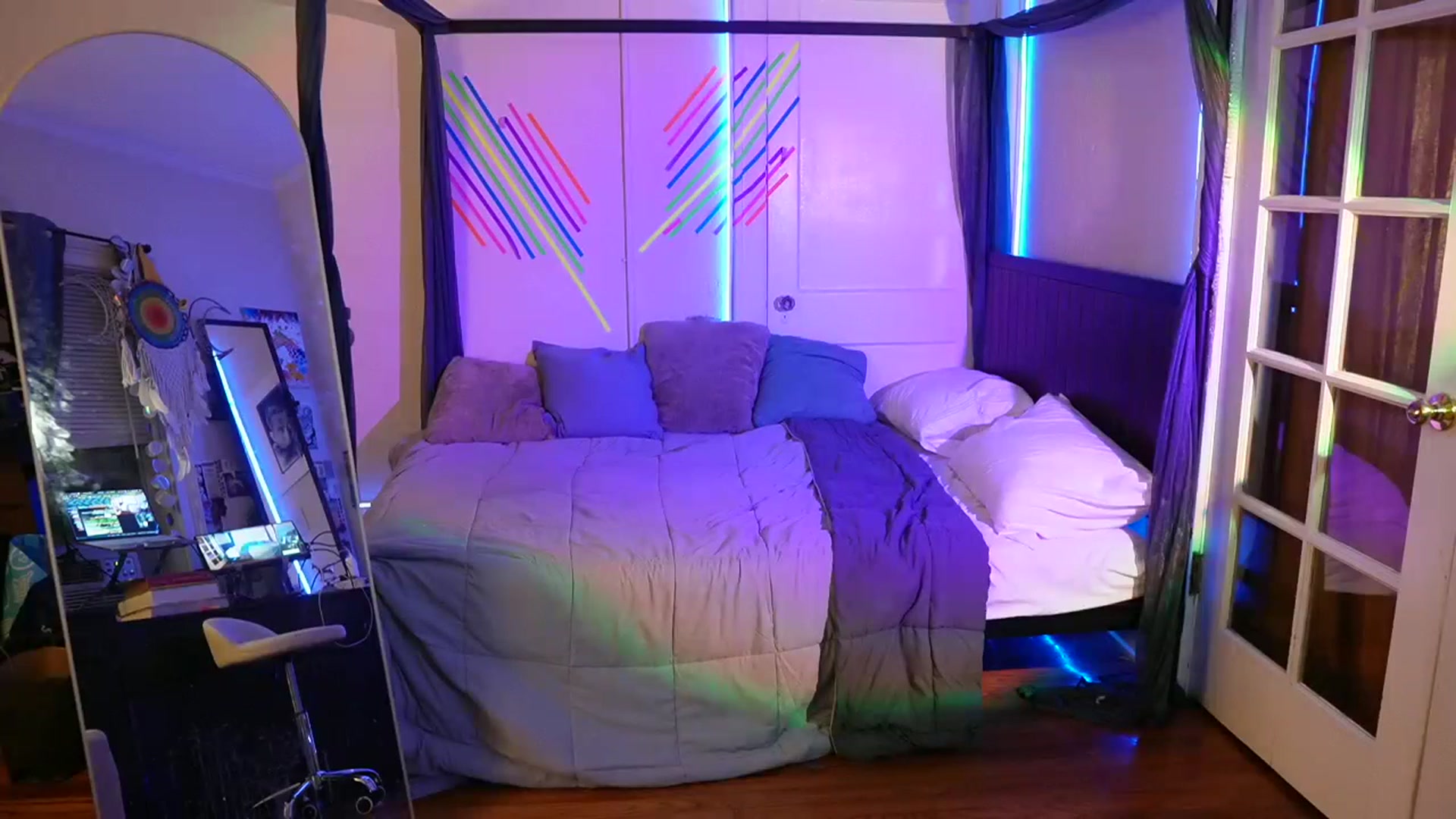 Gallery image thumbnail from Gia_Hill's myfreecams stream on, 01/11/2024, 02:52 image 16 of 20