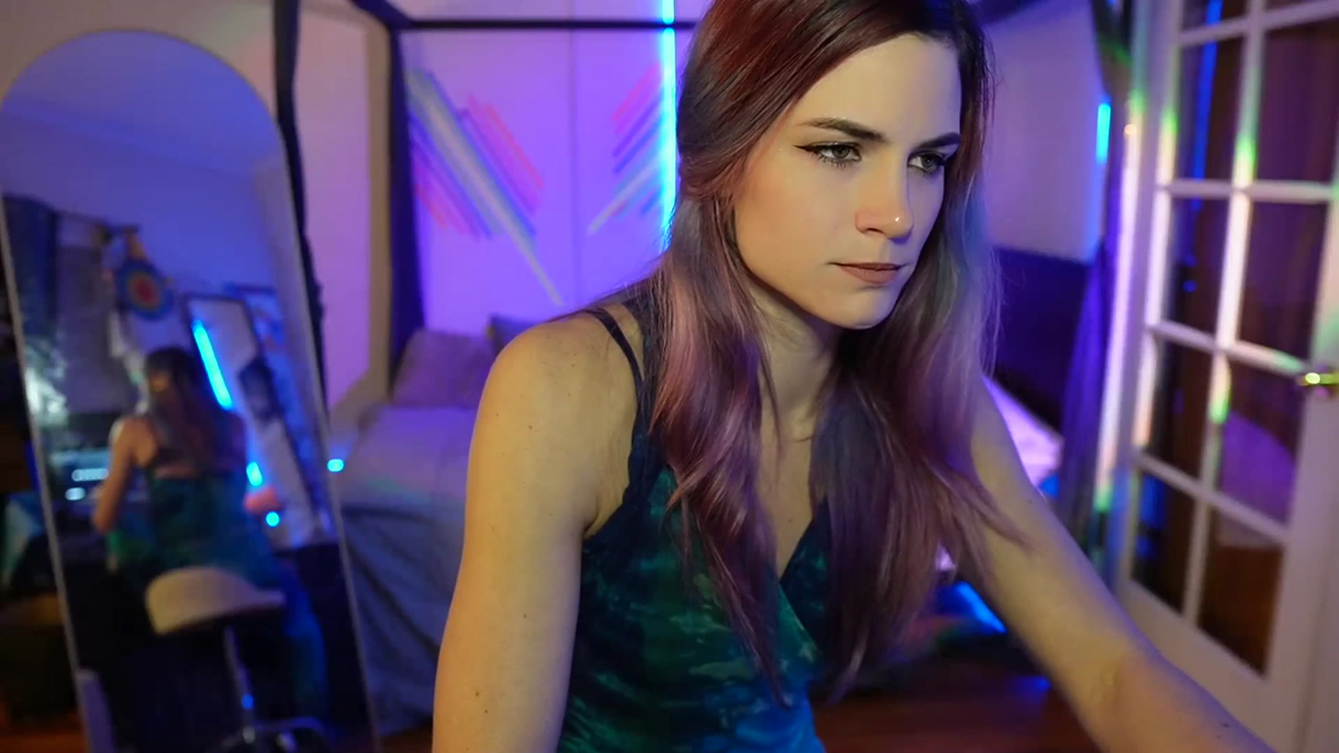 Gallery image thumbnail from Gia_Hill's myfreecams stream on, 01/11/2024, 02:52 image 5 of 20