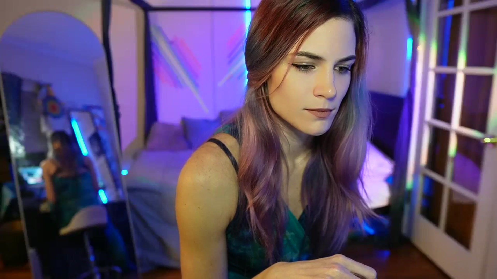 Gallery image thumbnail from Gia_Hill's myfreecams stream on, 01/11/2024, 02:52 image 8 of 20