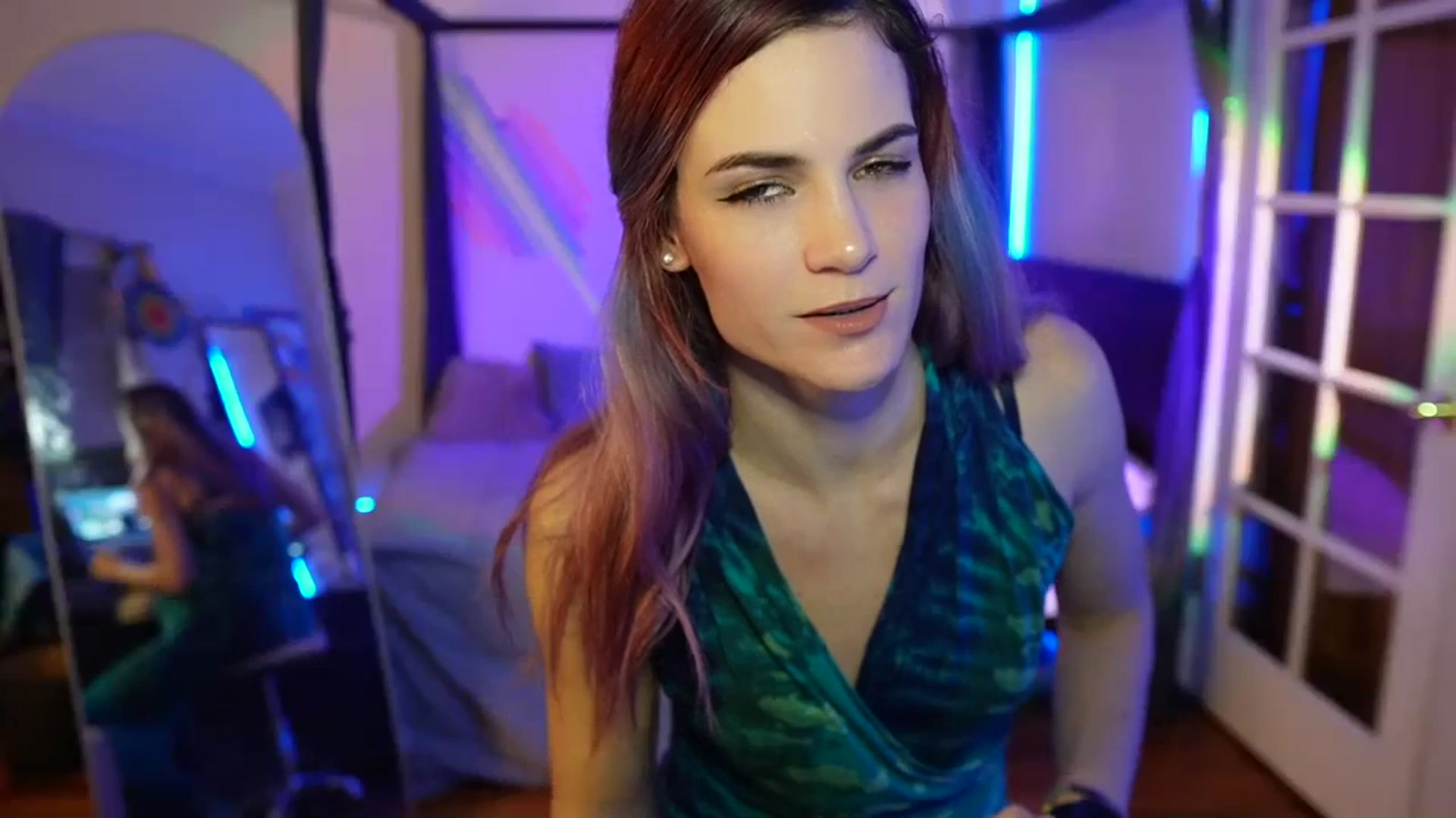 Gallery image thumbnail from Gia_Hill's myfreecams stream on, 01/11/2024, 02:52 image 13 of 20