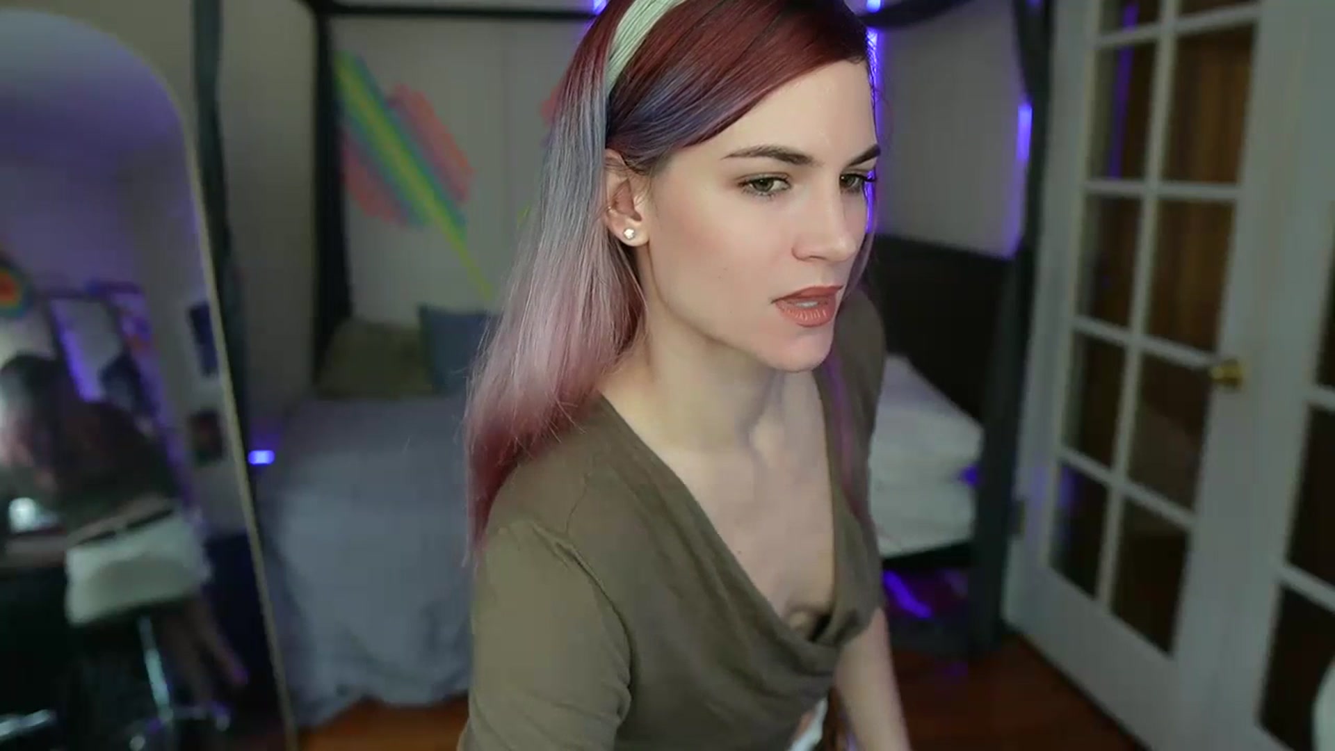 Gallery image thumbnail from Gia_Hill's myfreecams stream on, 01/11/2024, 22:25 image 2 of 20