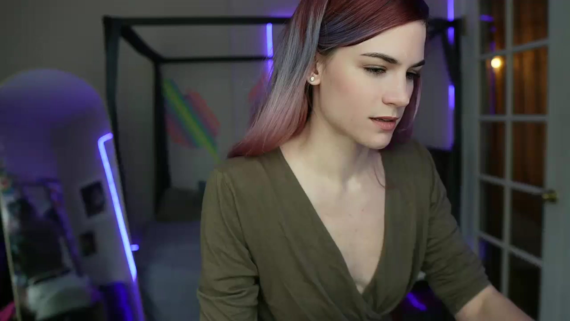 Gallery image thumbnail from Gia_Hill's myfreecams stream on, 01/11/2024, 22:25 image 8 of 20