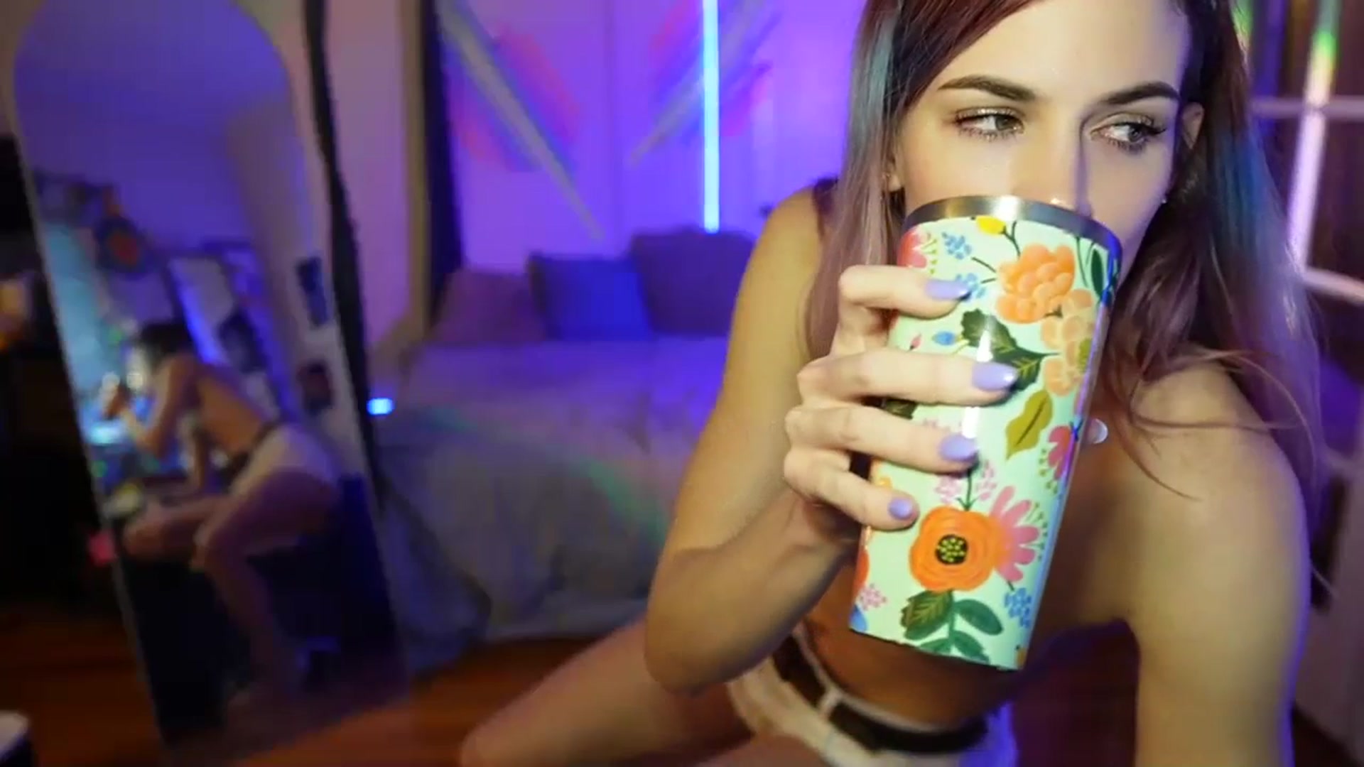 Gallery image thumbnail from Gia_Hill's myfreecams stream on, 01/11/2024, 23:34 image 5 of 20