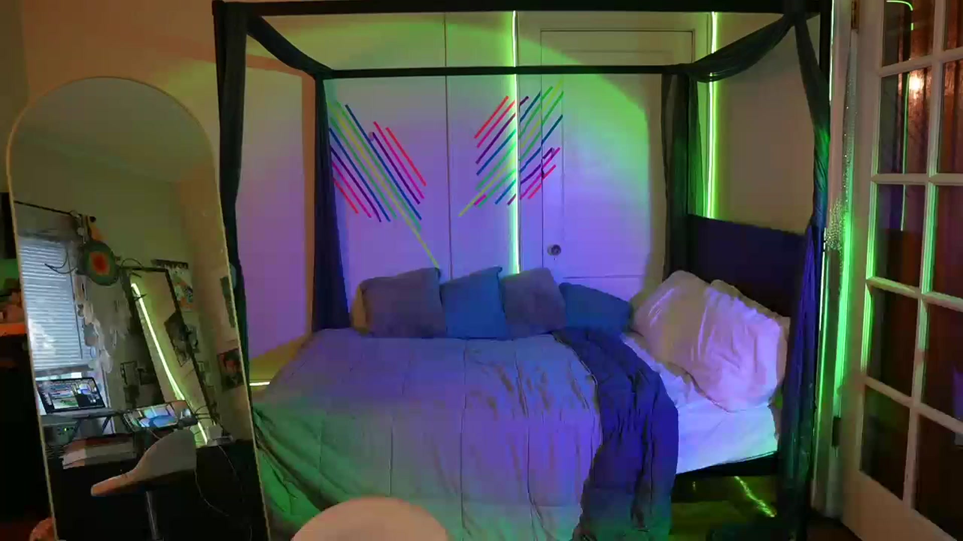 Gallery image thumbnail from Gia_Hill's myfreecams stream on, 01/14/2024, 23:00 image 18 of 20