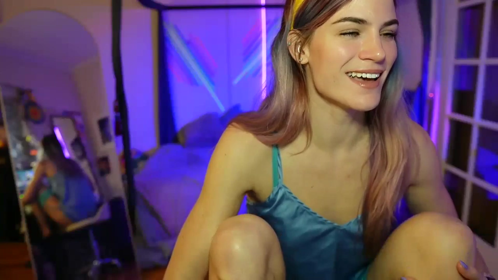 Gallery image thumbnail from Gia_Hill's myfreecams stream on, 01/18/2024, 03:02 image 7 of 20