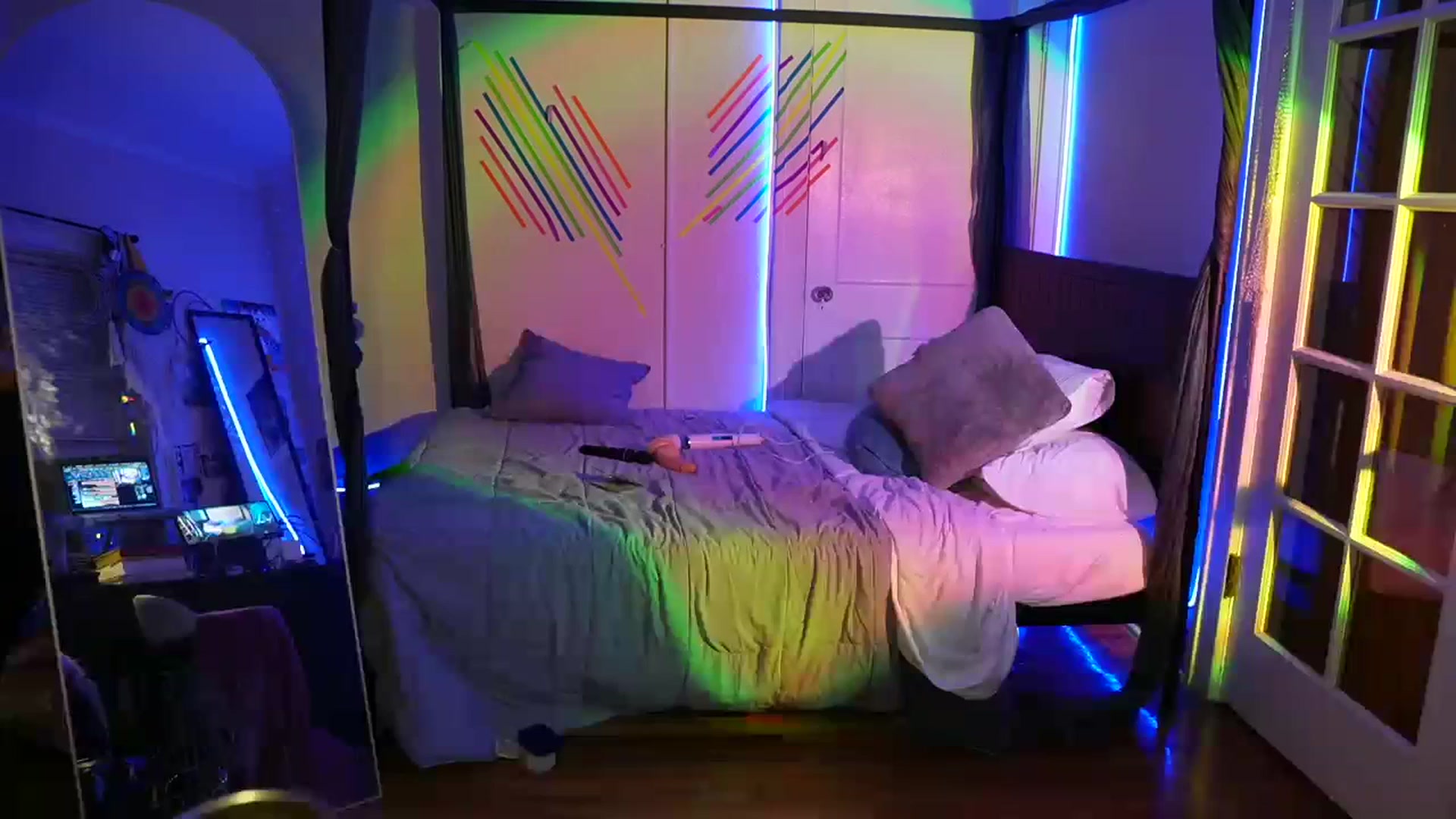 Gallery image thumbnail from Gia_Hill's myfreecams stream on, 01/23/2024, 10:42 image 15 of 20
