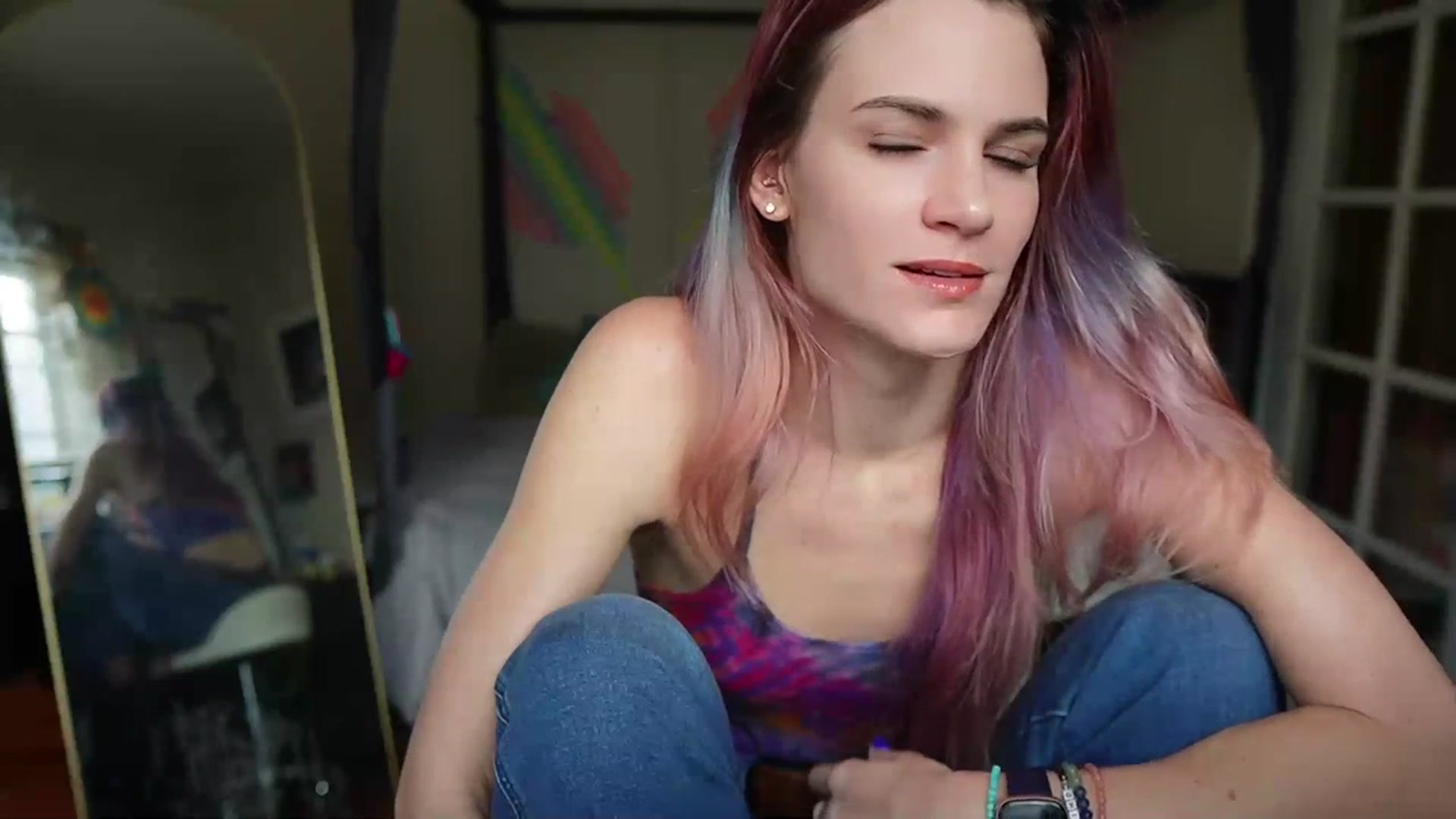Gallery image thumbnail from Gia_Hill's myfreecams stream on, 01/25/2024, 21:19 image 4 of 20