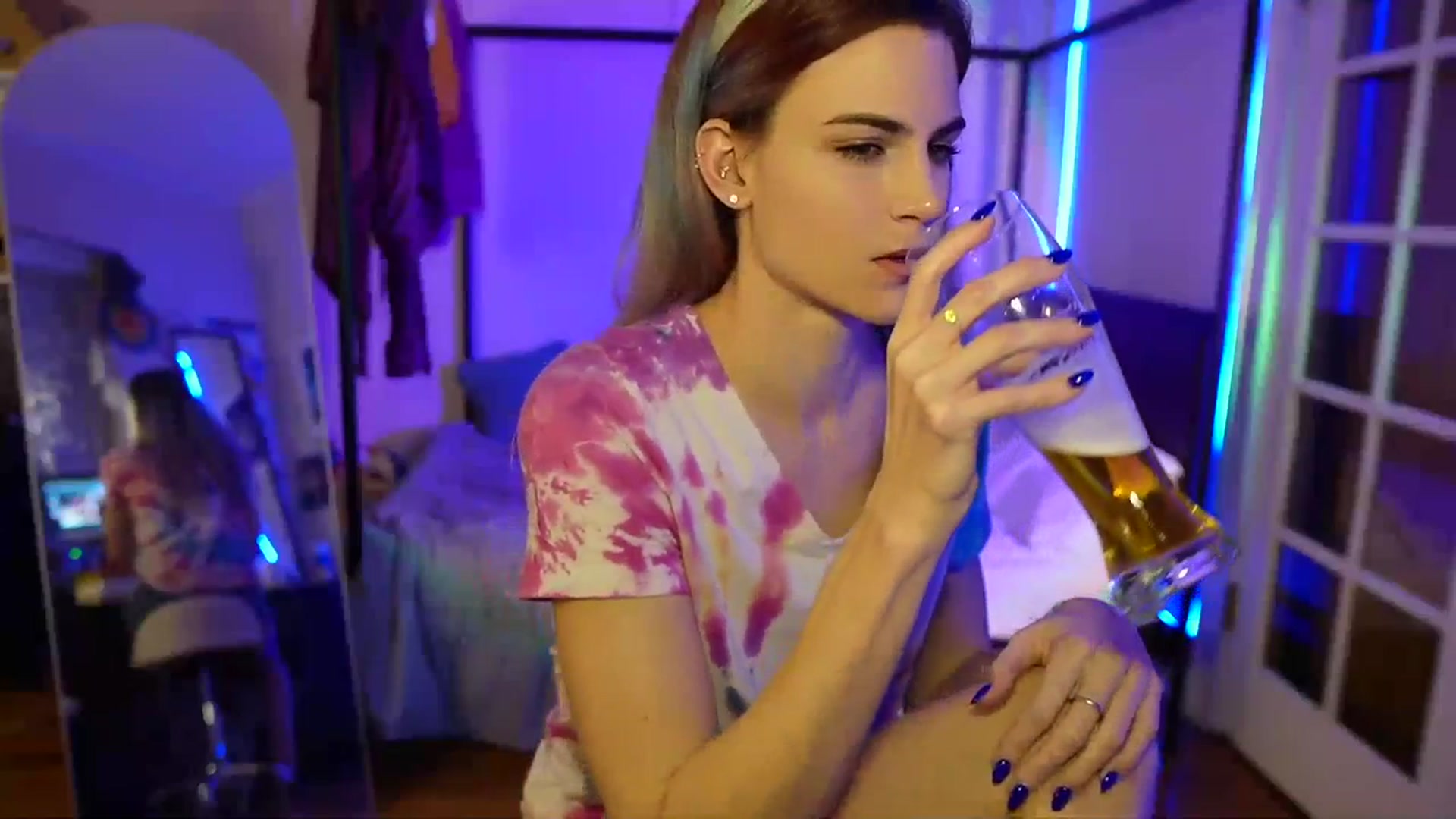 Gallery image thumbnail from Gia_Hill's myfreecams stream on, 01/27/2024, 03:14 image 17 of 20