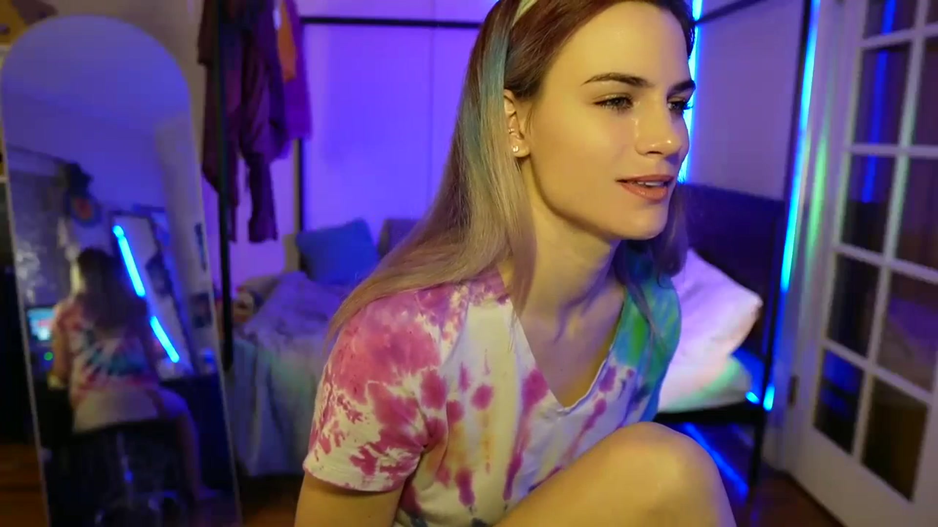 Gallery image thumbnail from Gia_Hill's myfreecams stream on, 01/27/2024, 04:15 image 4 of 20