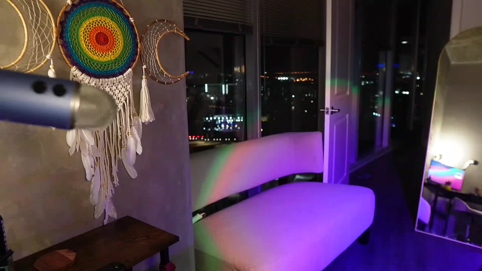 Gallery image thumbnail from Gia_Hill's myfreecams stream on, 02/03/2024, 03:46 image 18 of 20