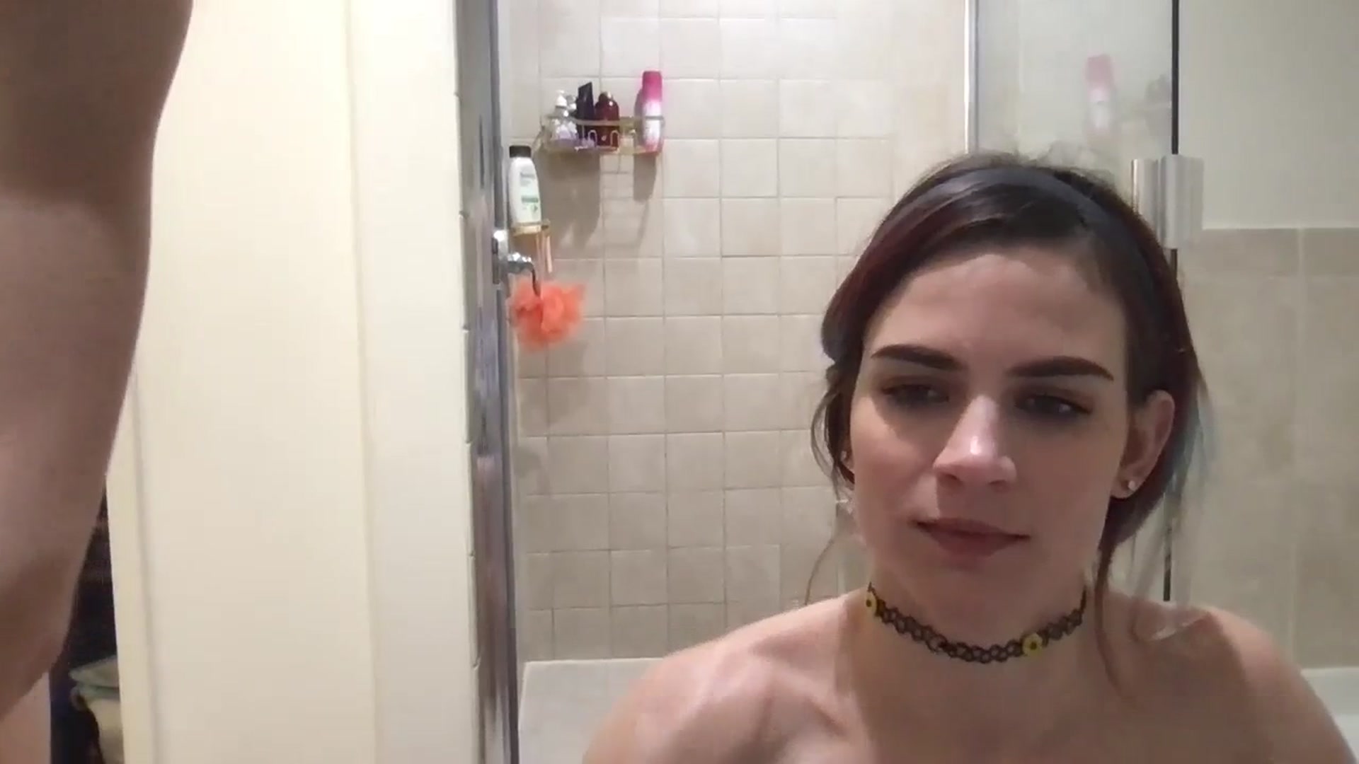 Gallery image thumbnail from Gia_Hill's myfreecams stream on, 02/09/2024, 02:20 image 2 of 20