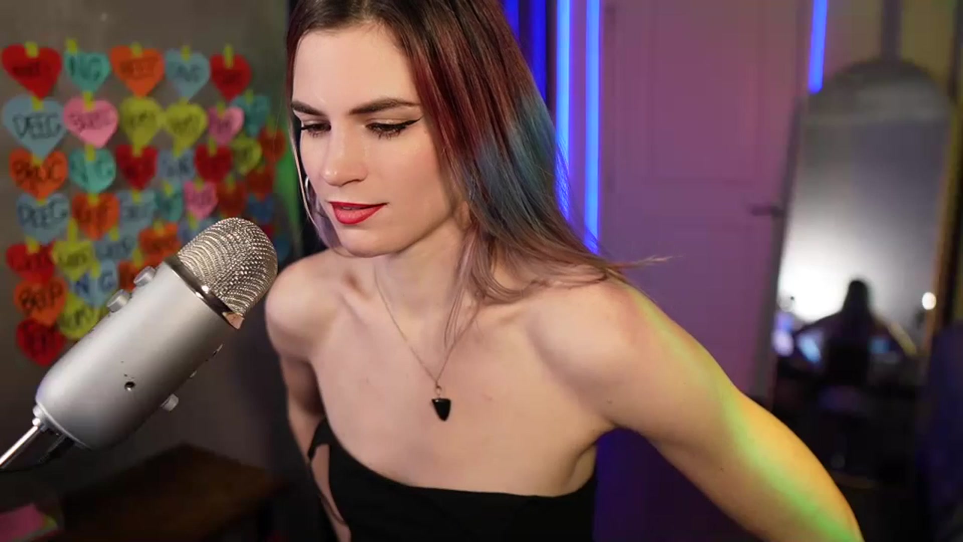 Gallery image thumbnail from Gia_Hill's myfreecams stream on, 02/10/2024, 03:32 image 10 of 20