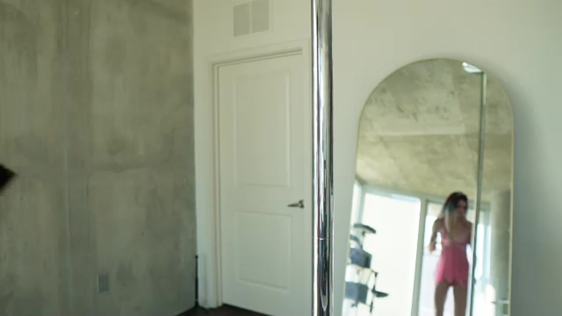 Gallery image thumbnail from Gia_Hill's myfreecams stream on, 02/14/2024, 20:10 image 9 of 20