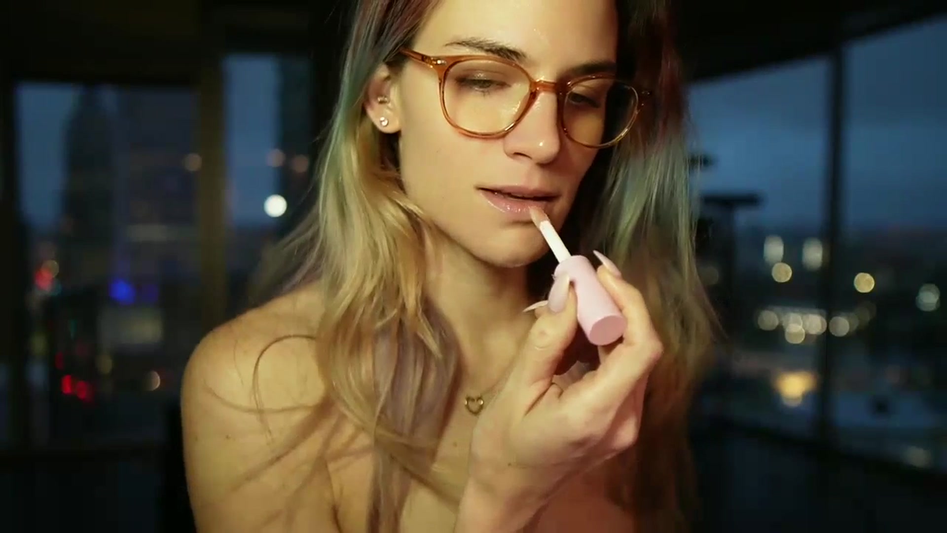 Gallery image thumbnail from Gia_Hill's myfreecams stream on, 02/19/2024, 24:12 image 16 of 20