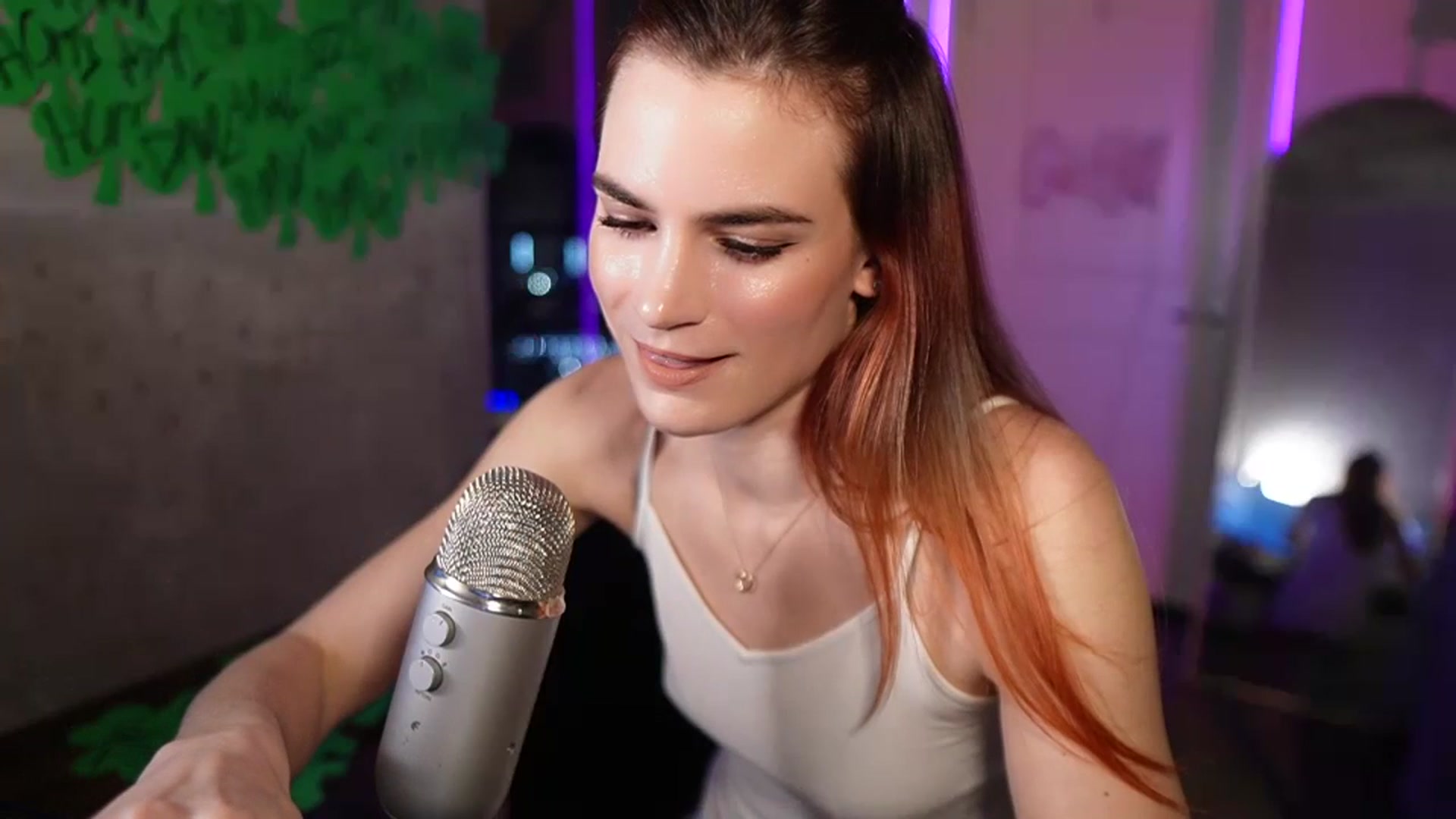 Gallery image thumbnail from Gia_Hill's myfreecams stream on, 03/05/2024, 03:08 image 10 of 20