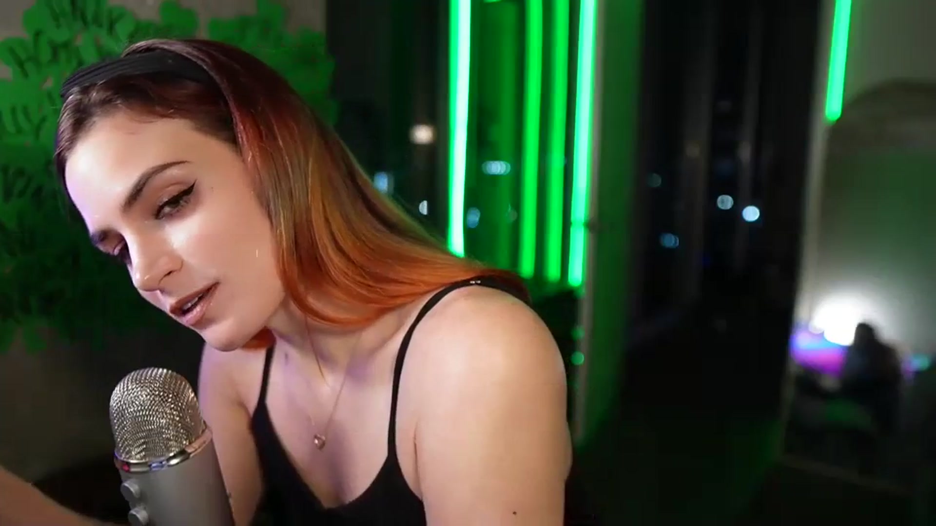 Gallery image thumbnail from Gia_Hill's myfreecams stream on, 03/07/2024, 03:04 image 12 of 20