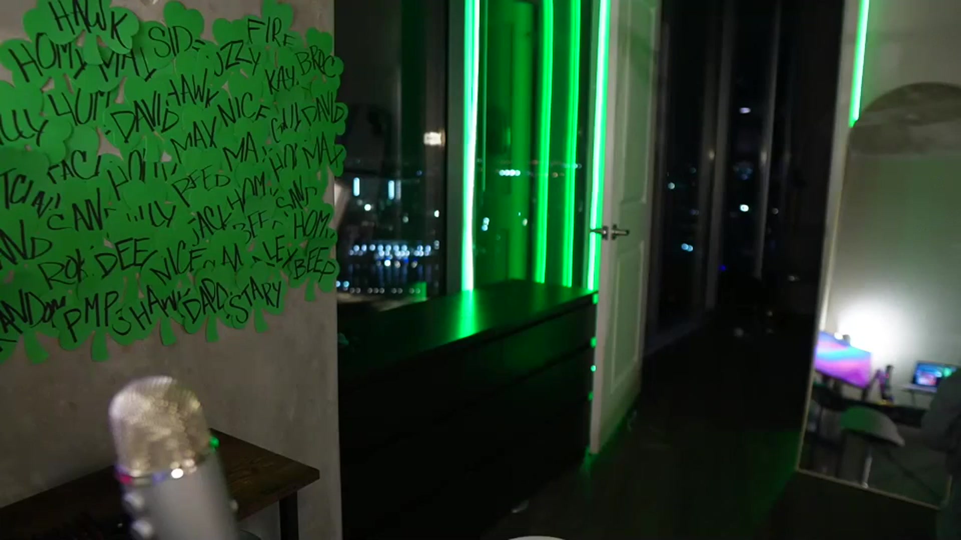 Gallery image thumbnail from Gia_Hill's myfreecams stream on, 03/07/2024, 03:04 image 14 of 20