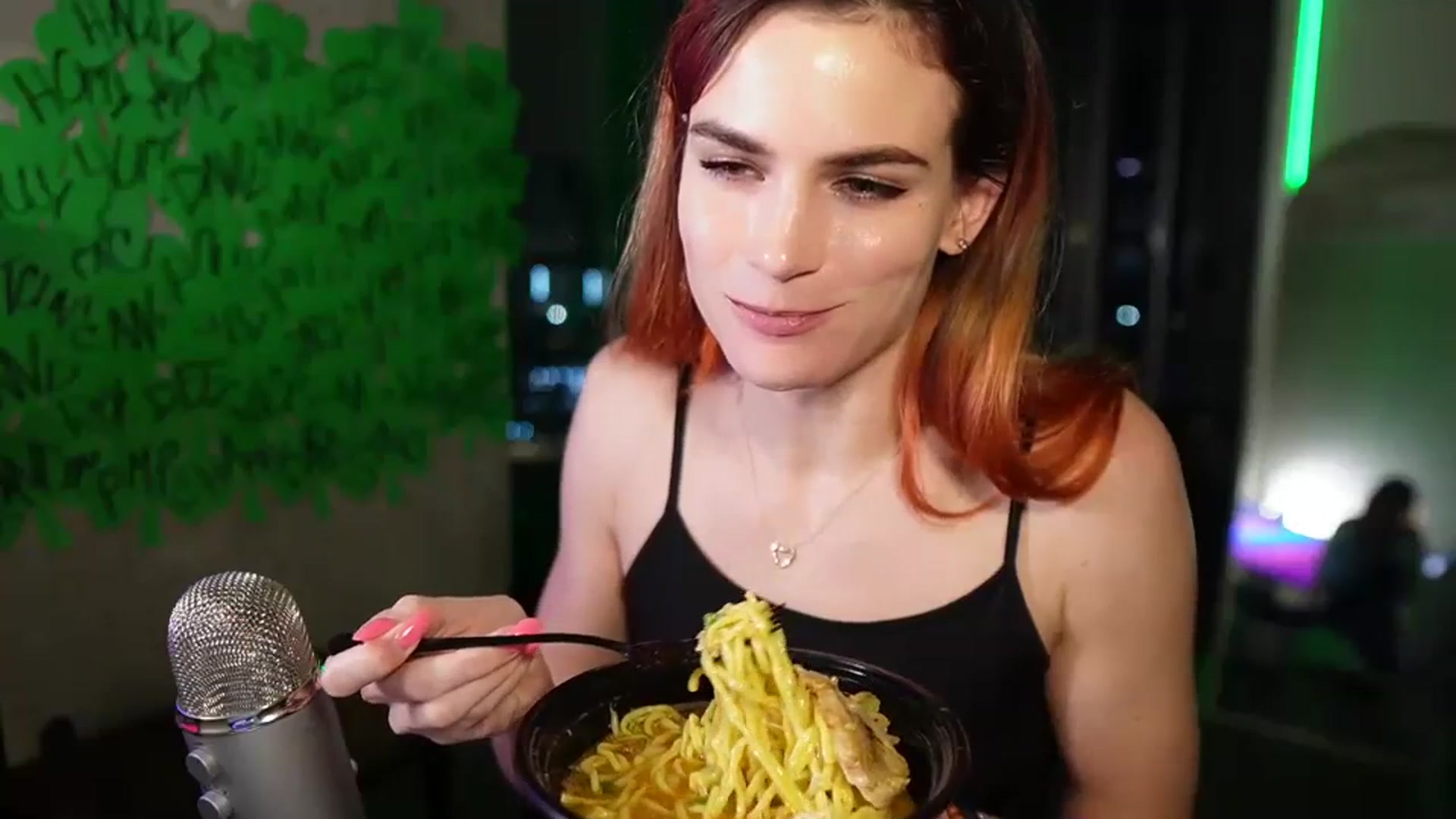 Gallery image thumbnail from Gia_Hill's myfreecams stream on, 03/07/2024, 03:04 image 18 of 20