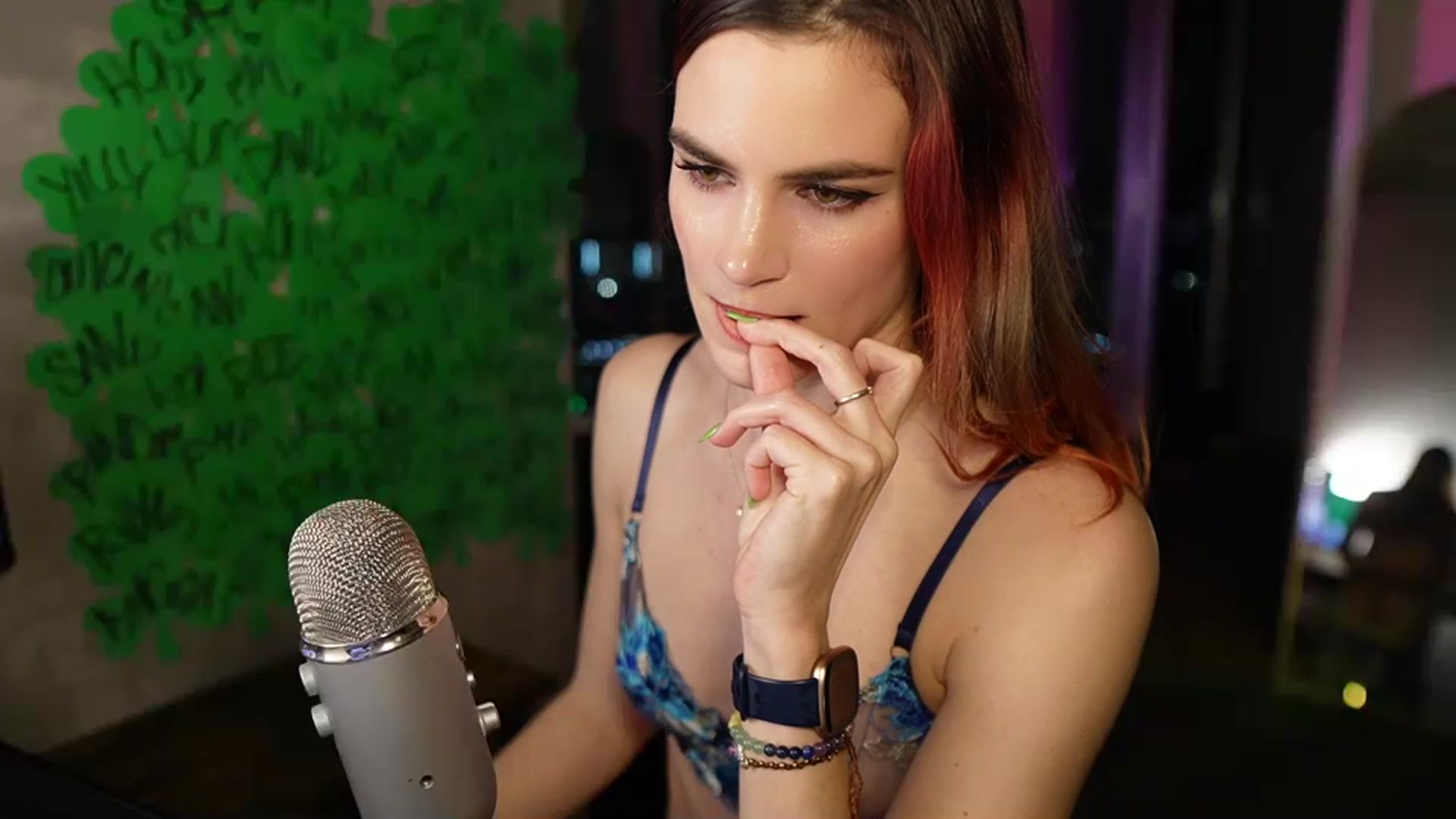 Gallery image thumbnail from Gia_Hill's myfreecams stream on, 03/12/2024, 02:11 image 3 of 20