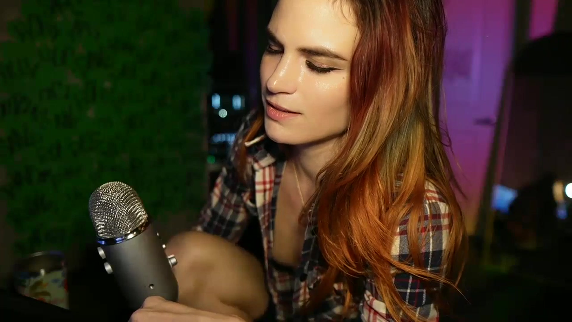 Gallery image thumbnail from Gia_Hill's myfreecams stream on, 03/12/2024, 03:31 image 9 of 20